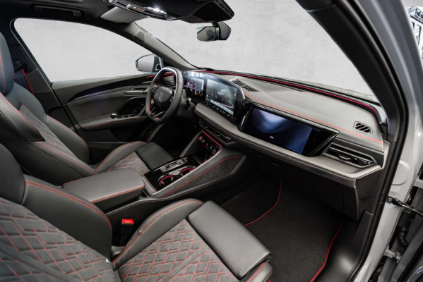 AUDI Q5 SB TDI quattro 150 kW-image-13