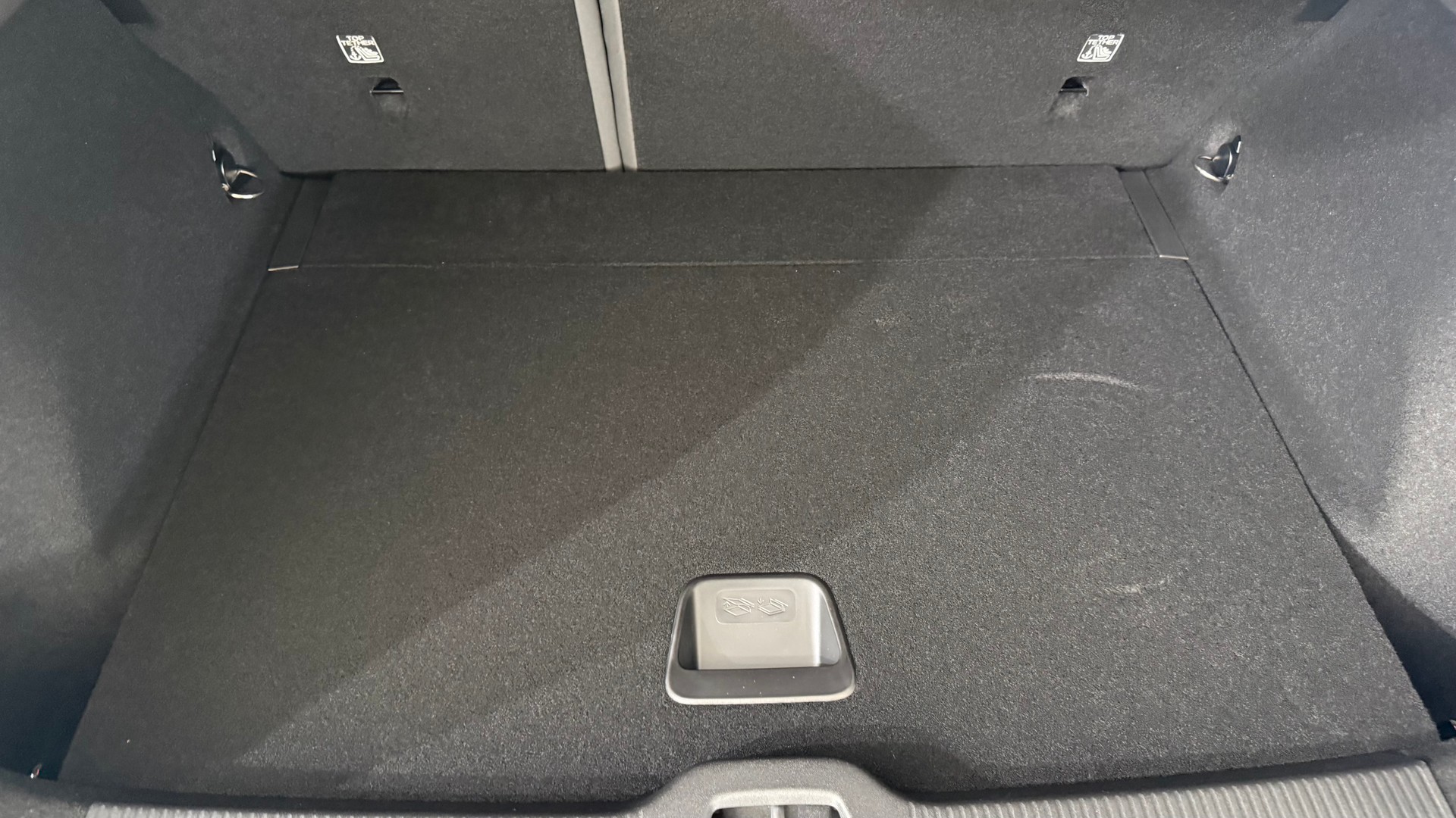 VOLVO EX 30 CC E60 Twin Performance A-image-13