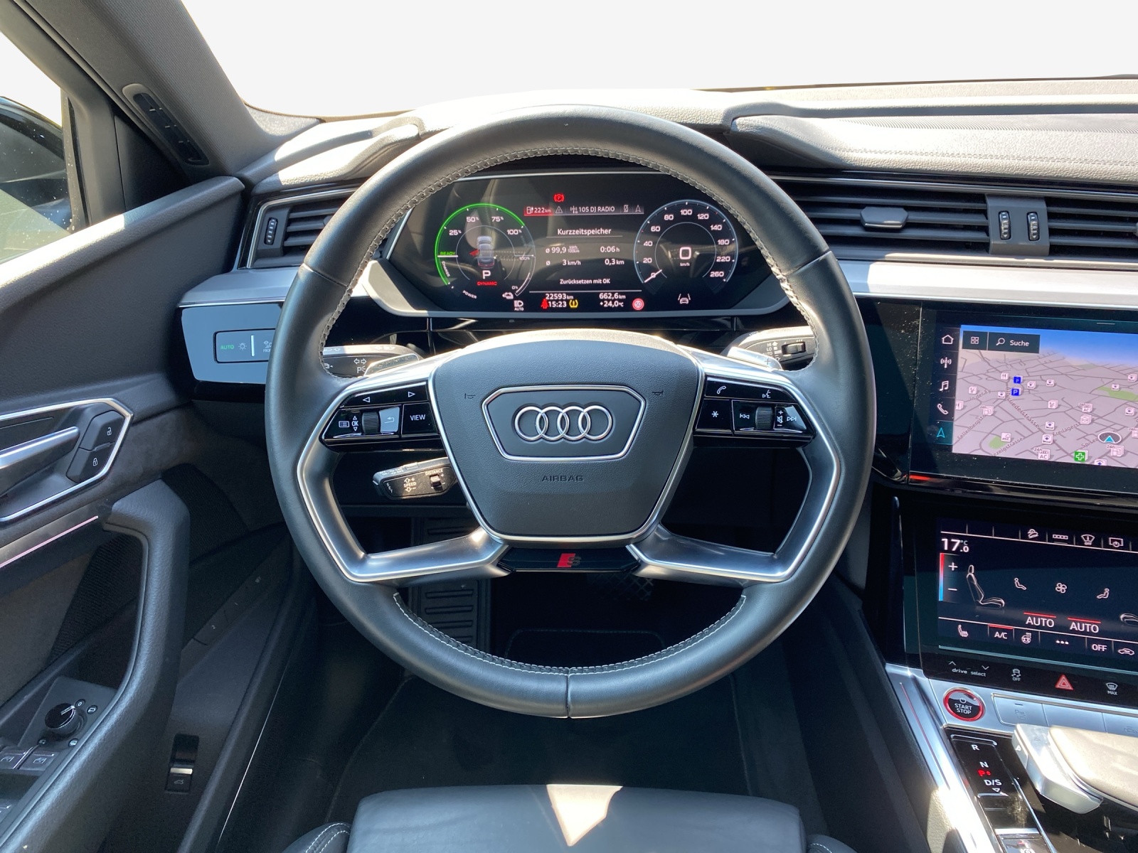 AUDI e-tron S Sportback quattro-image-10