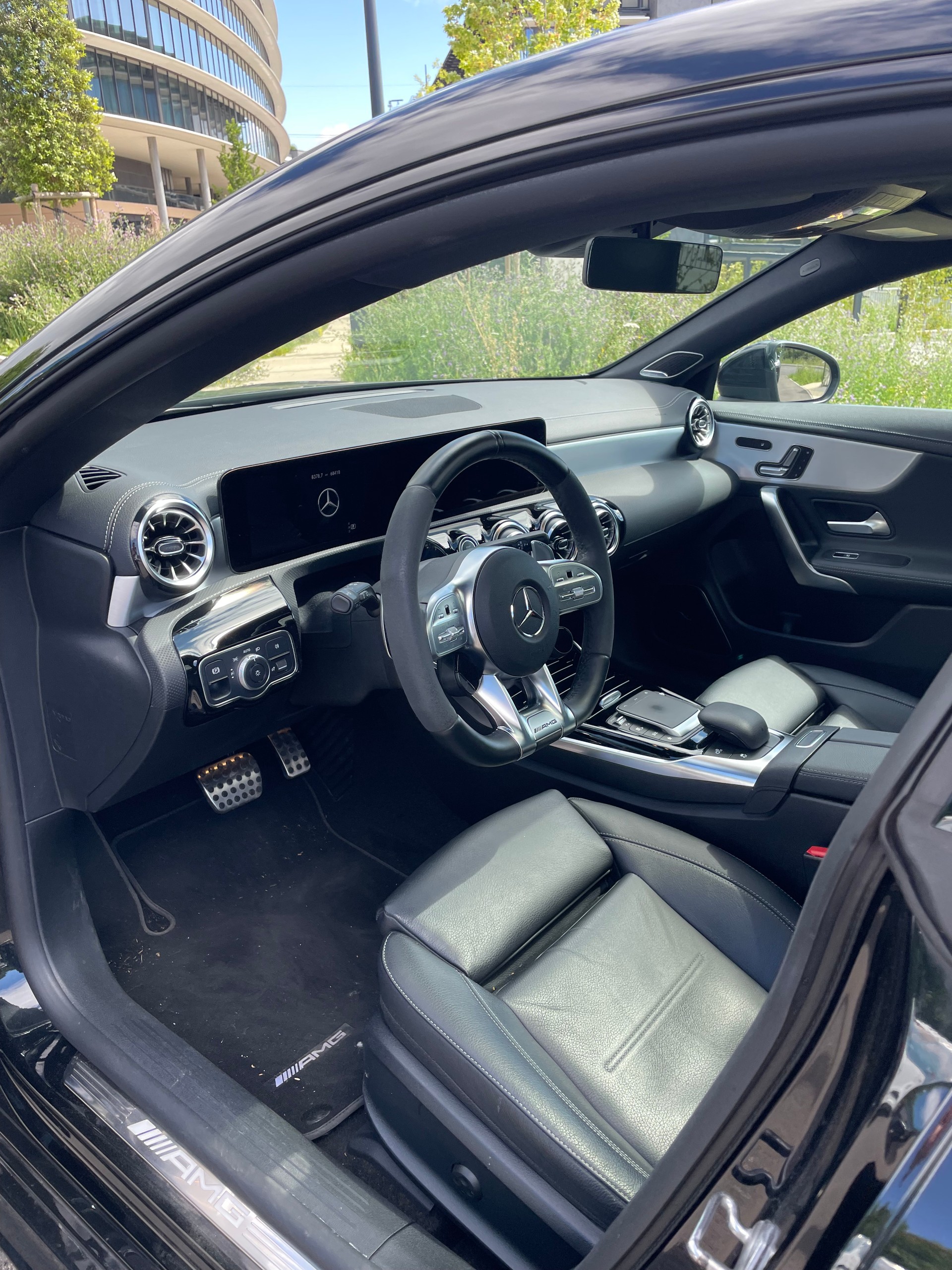 MERCEDES-BENZ CLA 35 AMG 4matic-image-4