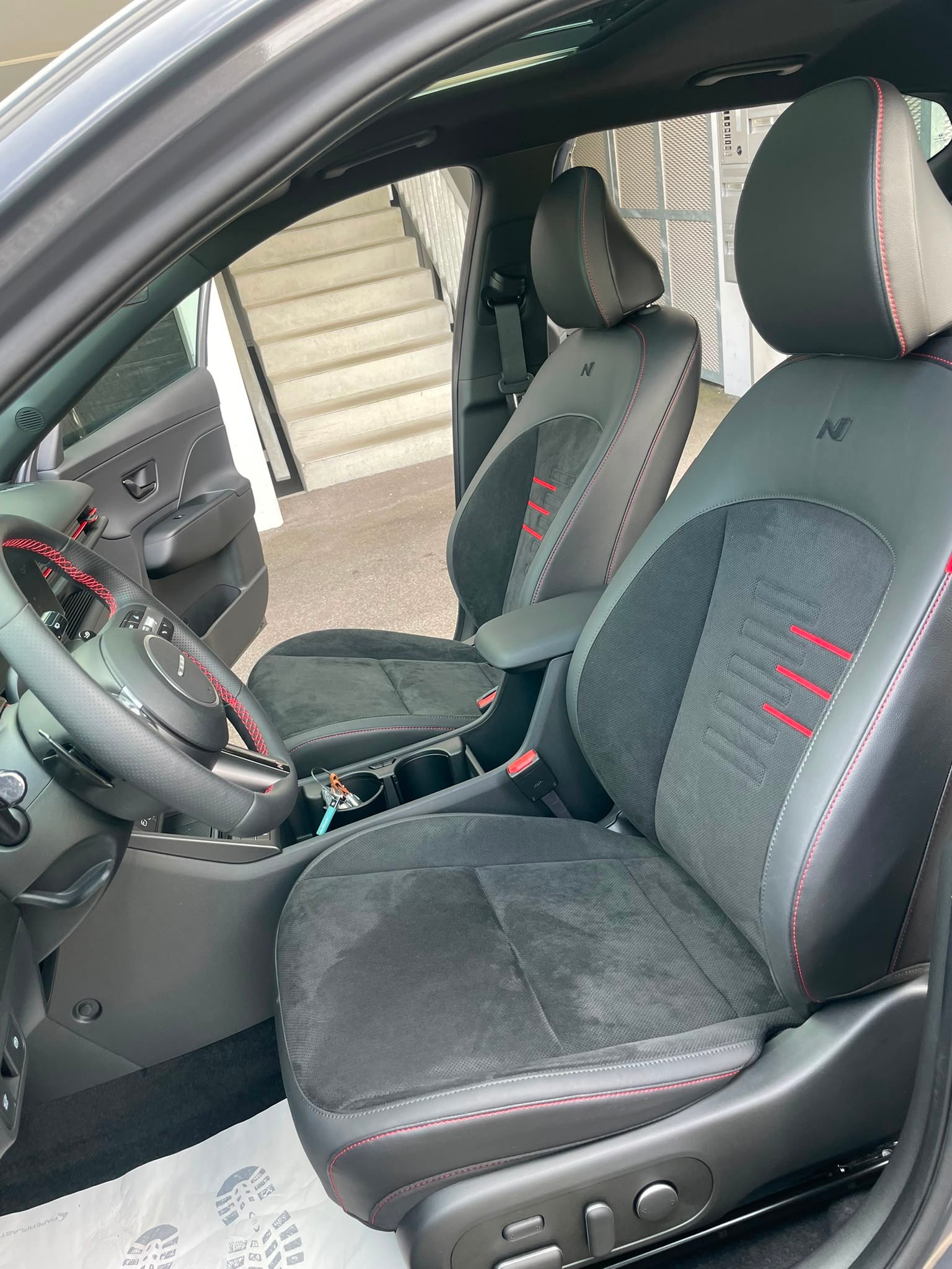 HYUNDAI Kona EV 65.4 kWh N Line | Top-Ausstattung | CH-Fahrzeug | 60 Monate Werksgarantie-image-13