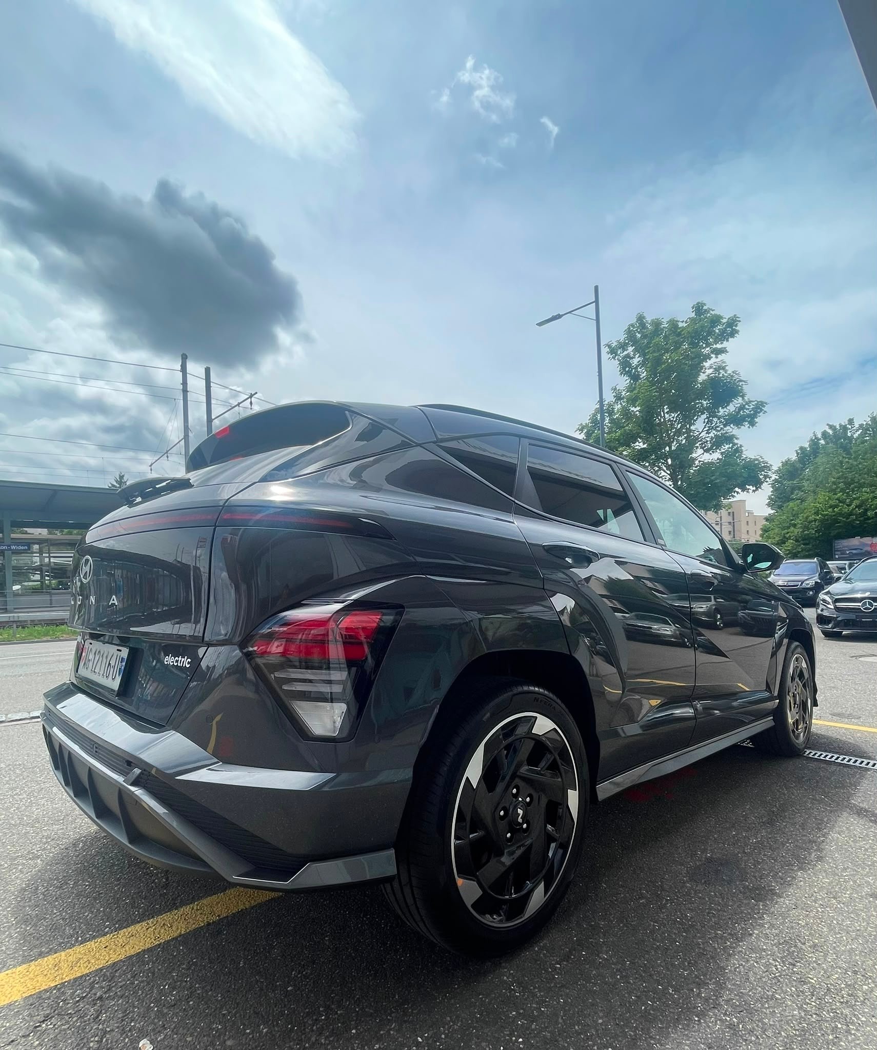 HYUNDAI Kona EV 65.4 kWh N Line | Top-Ausstattung | CH-Fahrzeug | 60 Monate Werksgarantie-image-4