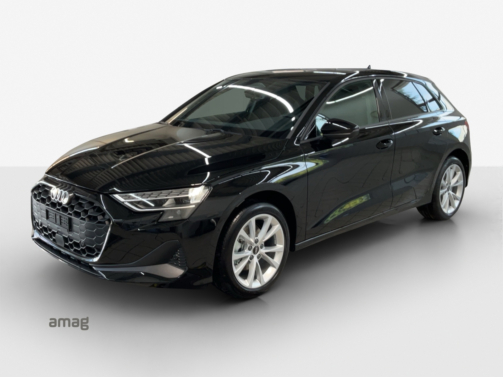 AUDI A3 Sportback TFSI 110 kW S line Attraction S tronic-image-0