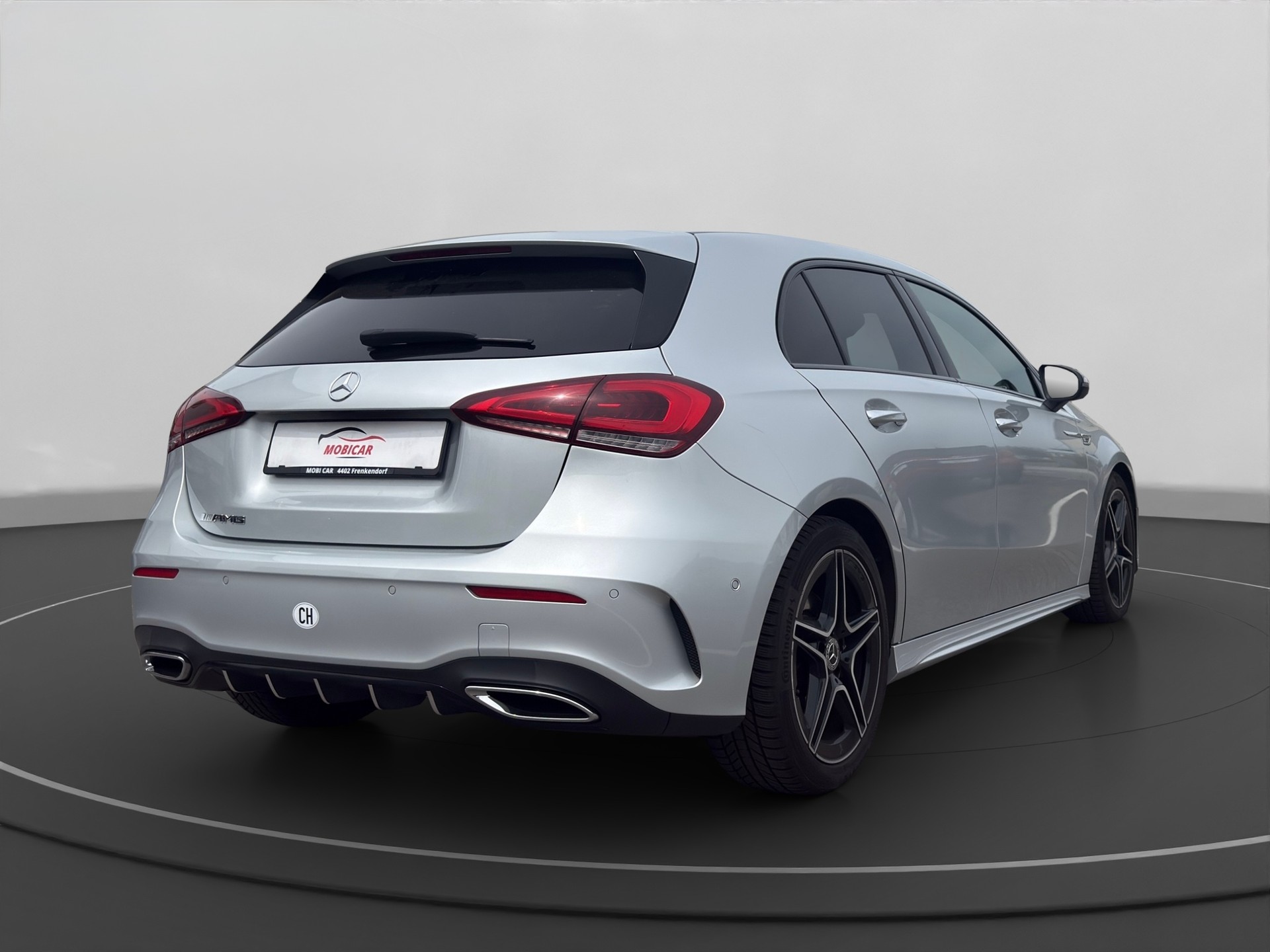 MERCEDES-BENZ A 200 AMG Line 7G-DCT-image-4