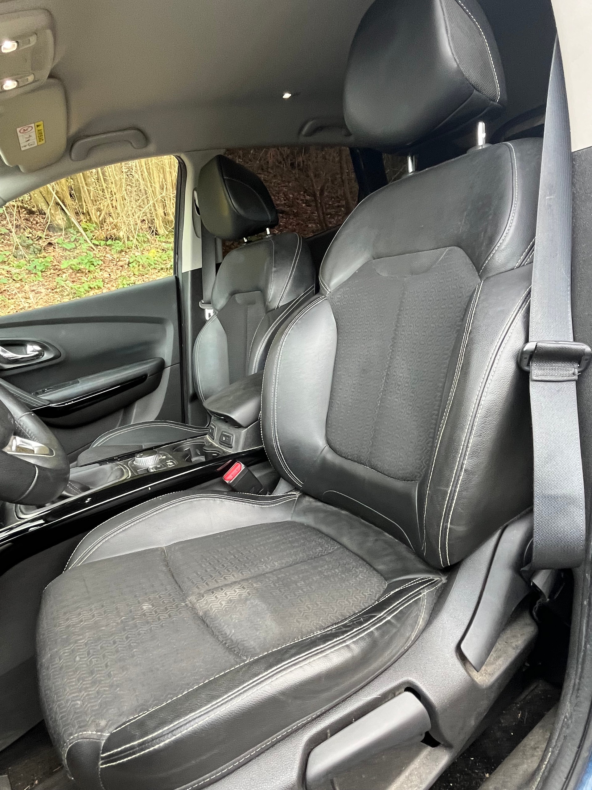 RENAULT Kadjar 1.6 dCi Zen 4x4-image-4
