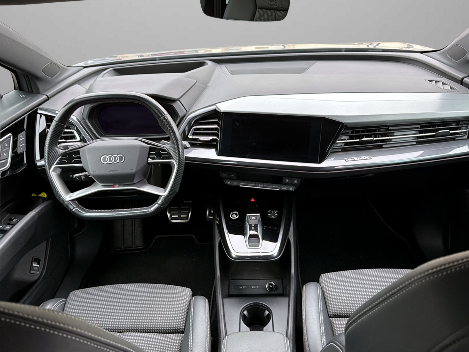 AUDI Q4 e-tron 40-image-12