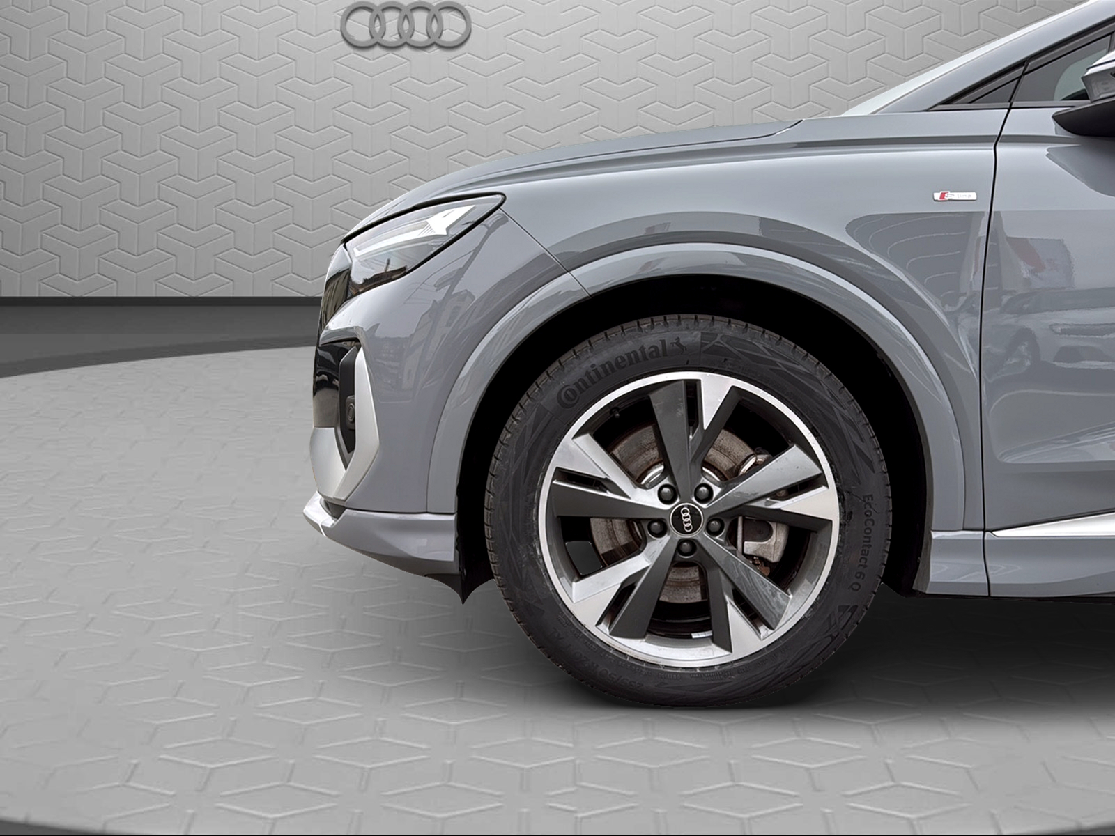 AUDI Q4 e-tron 40-image-8
