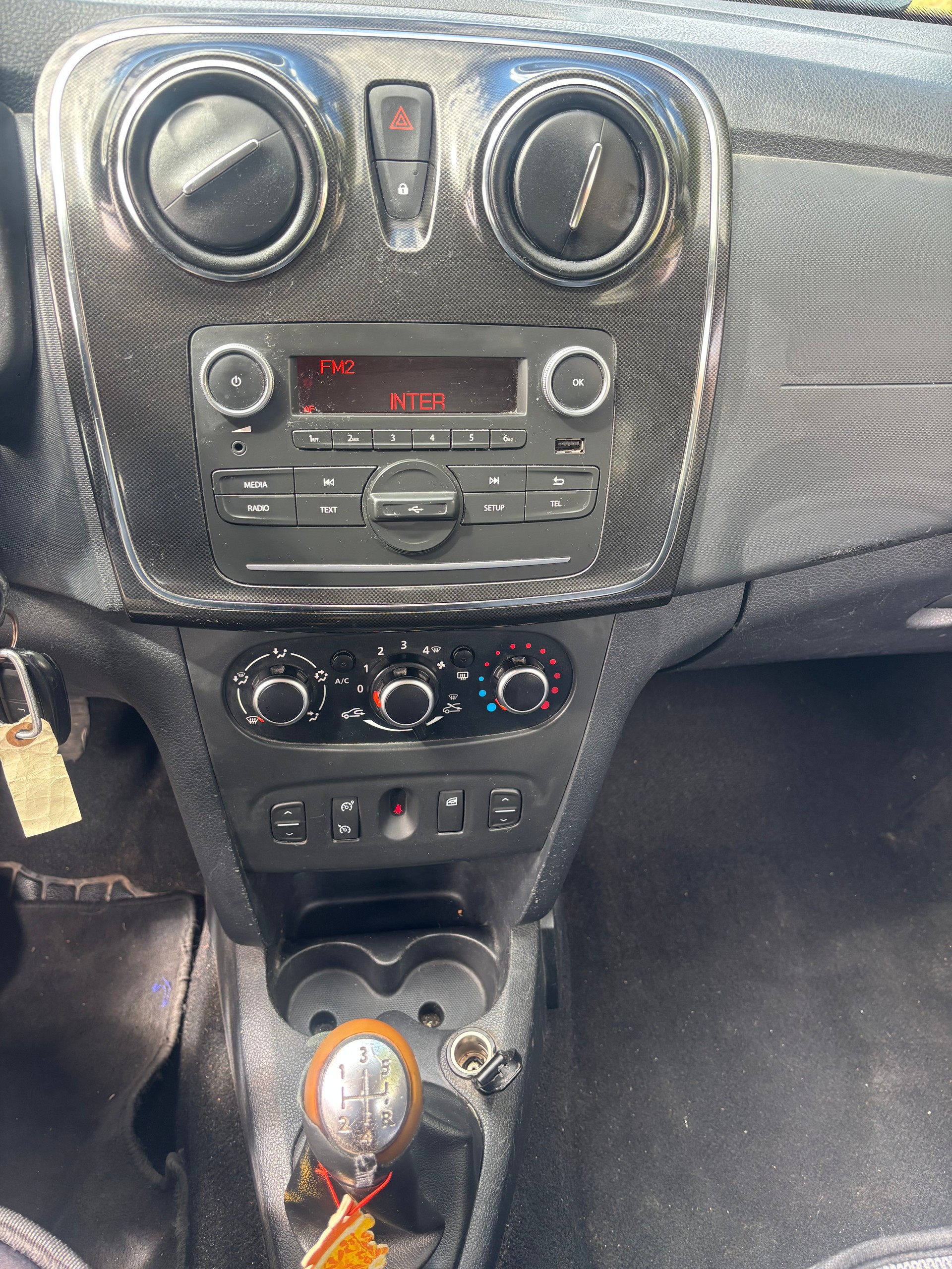 DACIA Sandero TCe 90 Ambiance-image-8