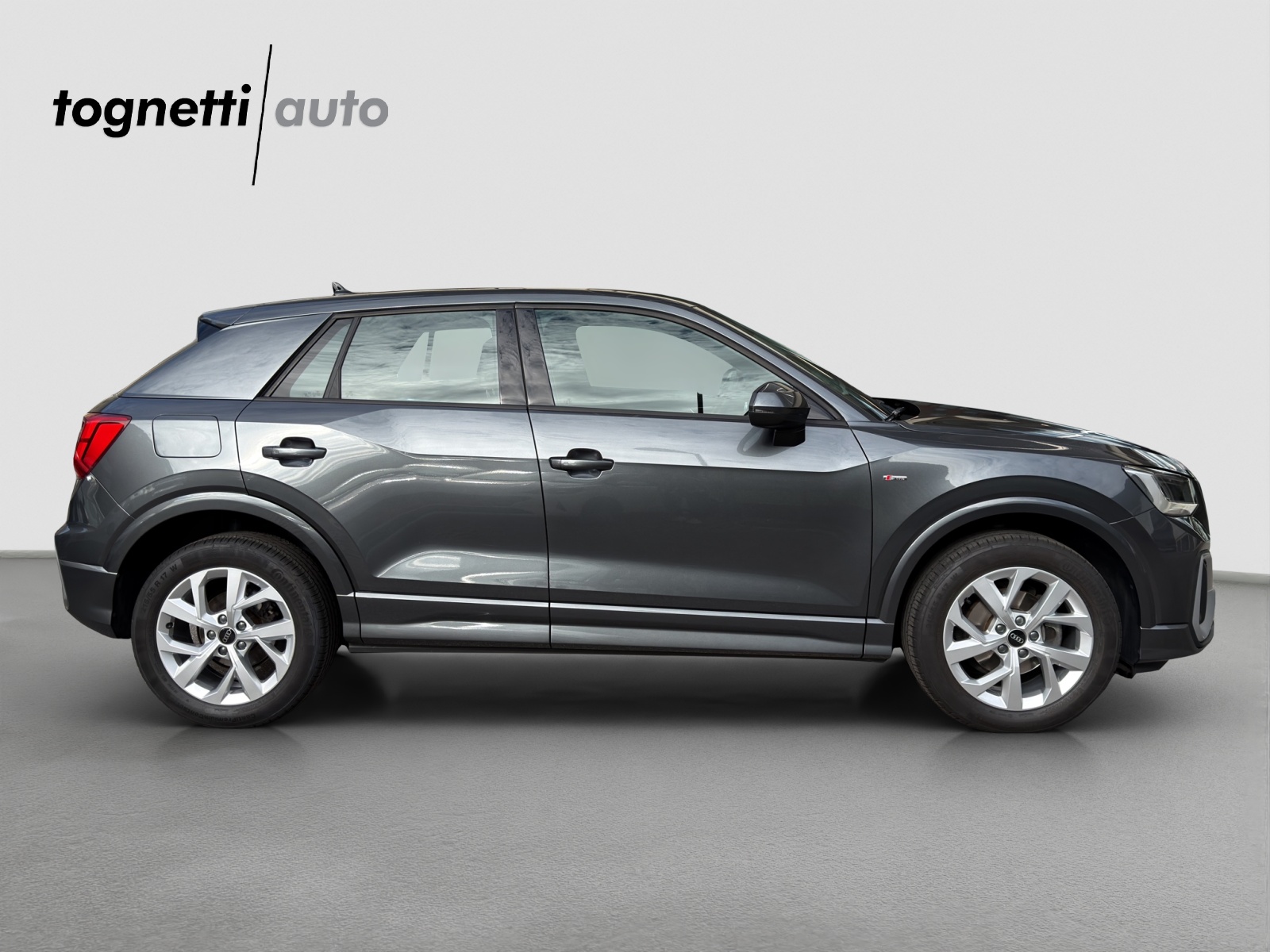 AUDI Q2 35 TFSI S line S-tronic-image-3
