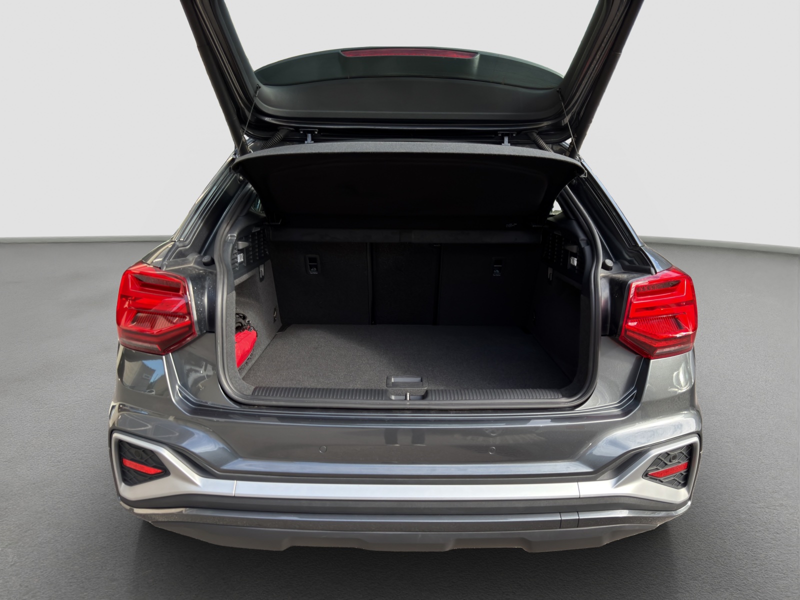 AUDI Q2 35 TFSI S line S-tronic-image-9