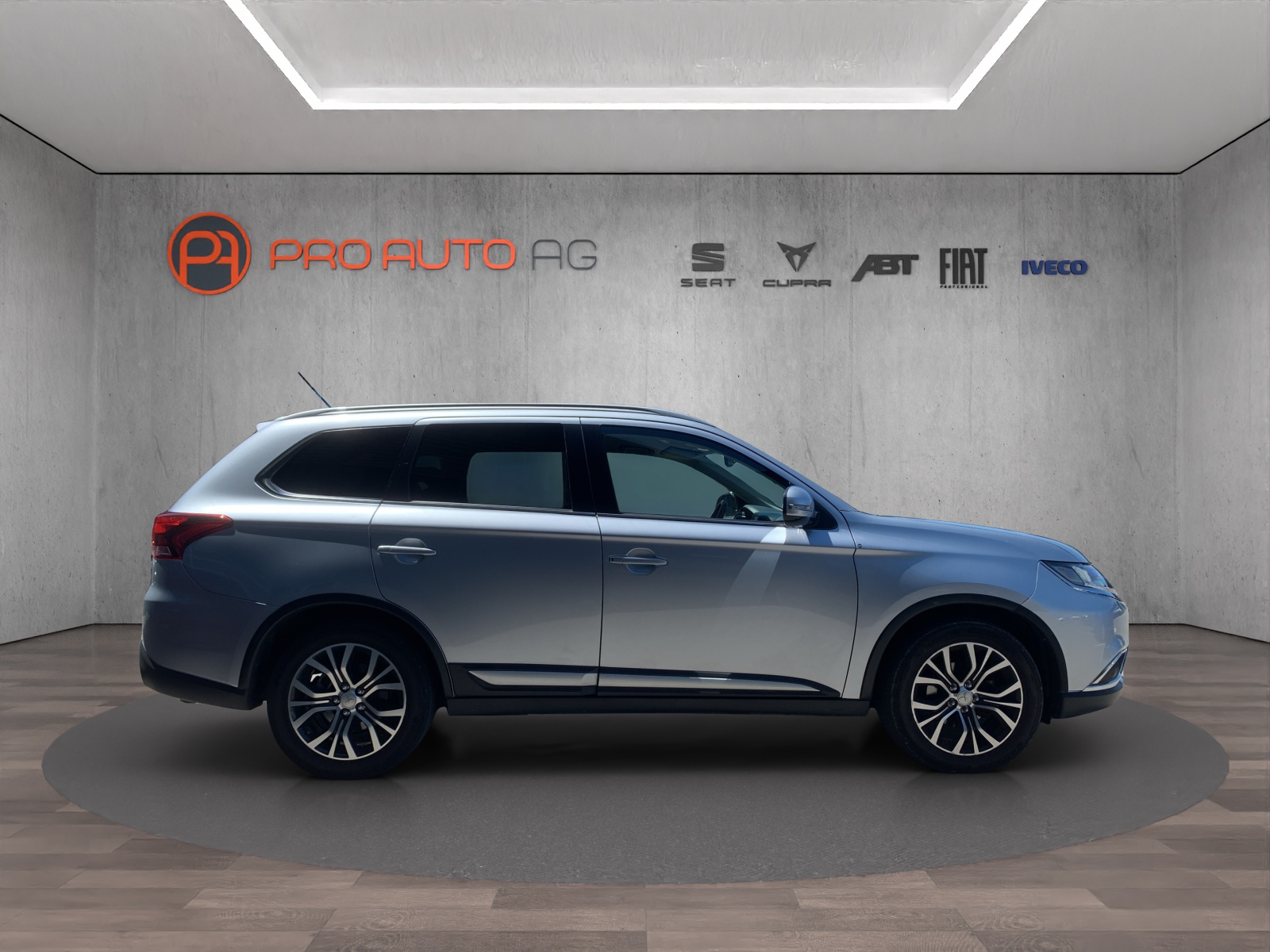 MITSUBISHI Outlander 2.2 DID Style 4WD Automatic-image-5