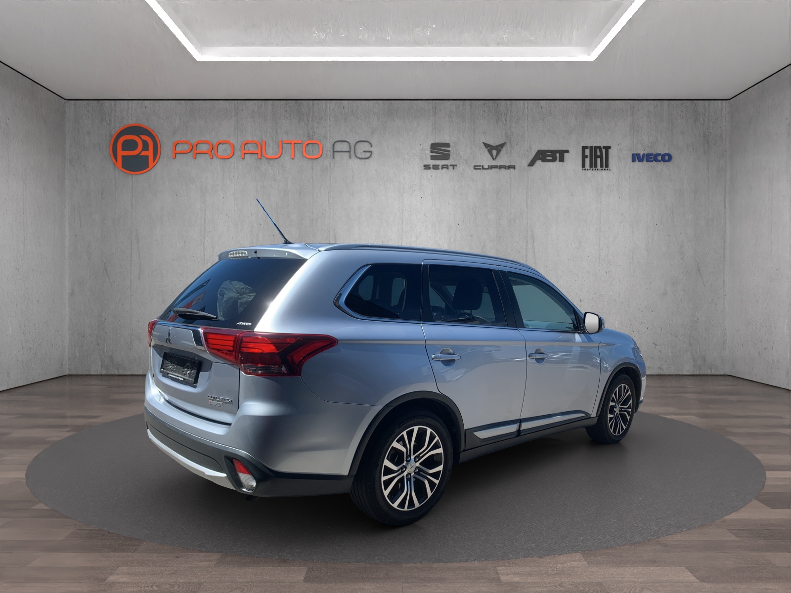 MITSUBISHI Outlander 2.2 DID Style 4WD Automatic-image-4