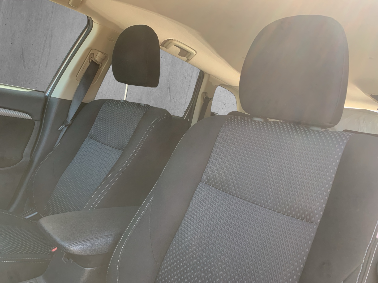 MITSUBISHI Outlander 2.2 DID Style 4WD Automatic-image-13