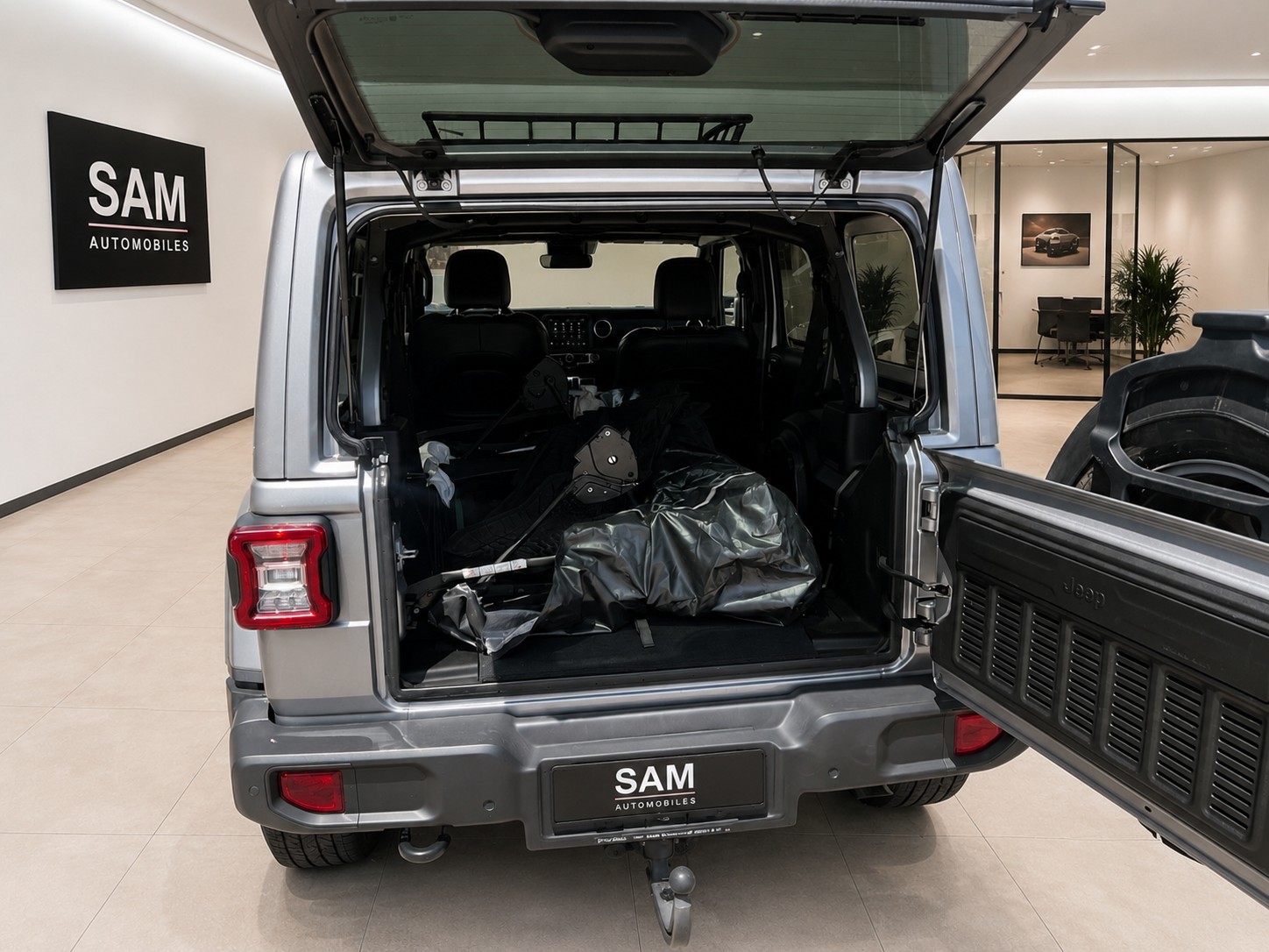 JEEP Unlimited Overland 2.0 Turbo 4x4-image-5
