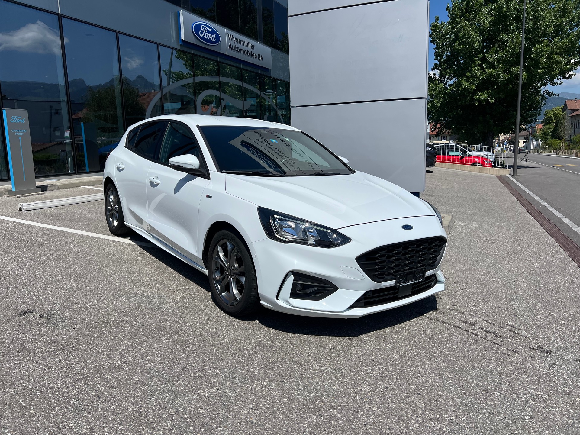 FORD Focus 1.0 SCTi ST Line Automatic-image-0