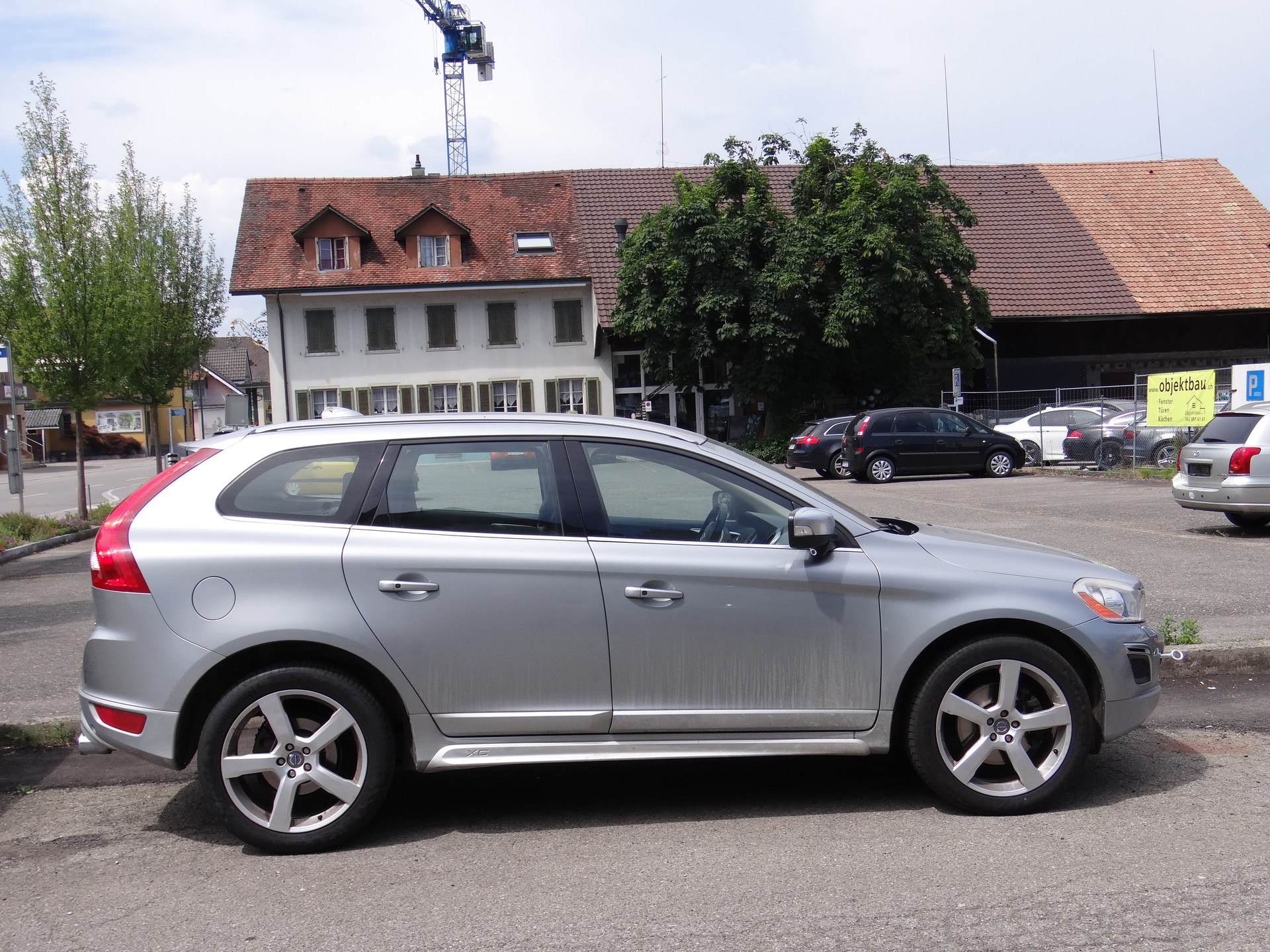VOLVO XC60 D5 AWD R-Design Geartronic-image-2