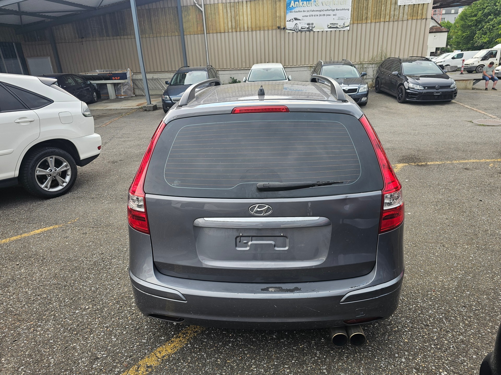 HYUNDAI i30 Wagon 1.4 Comfort-image-6