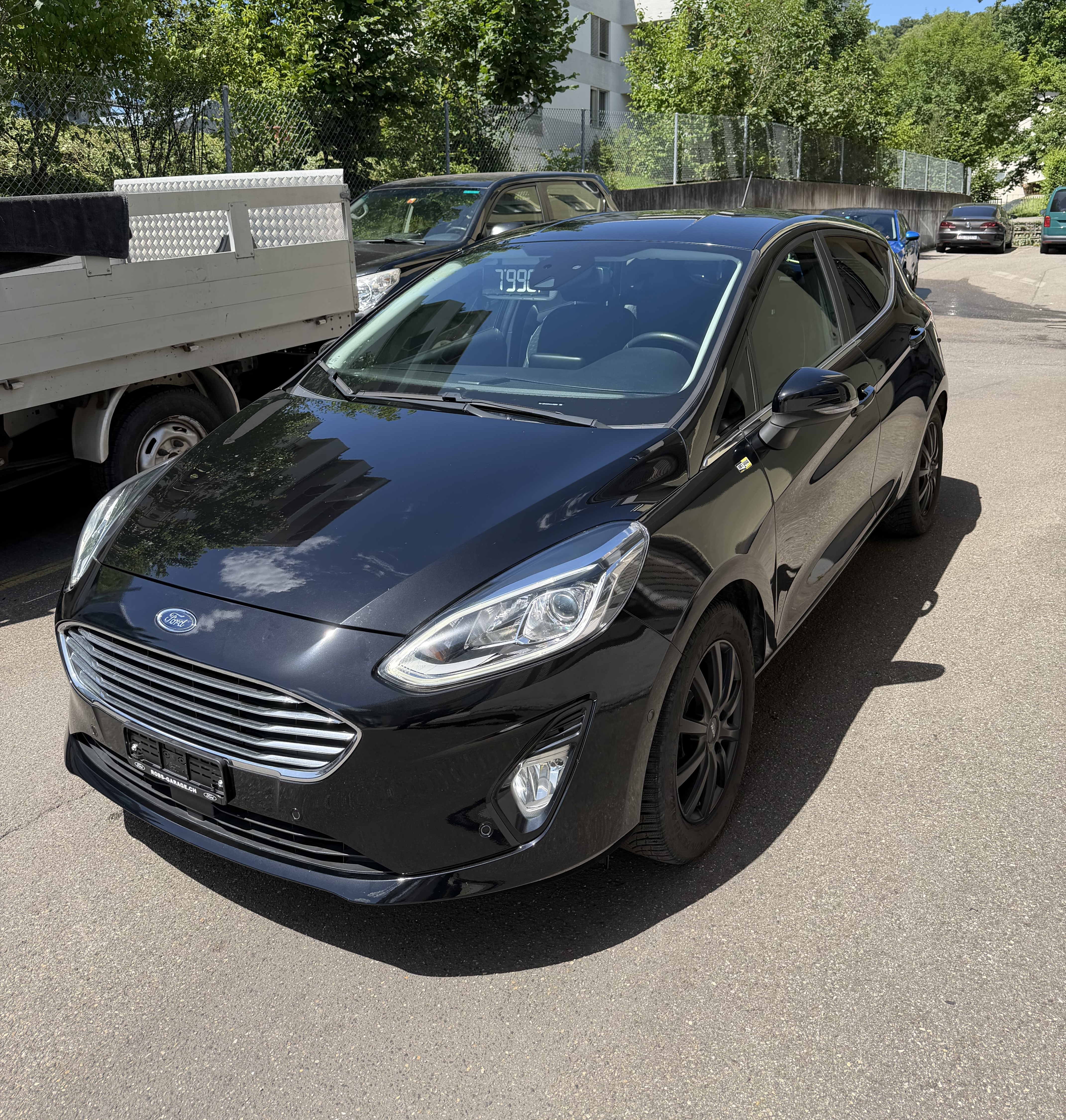 Car photo