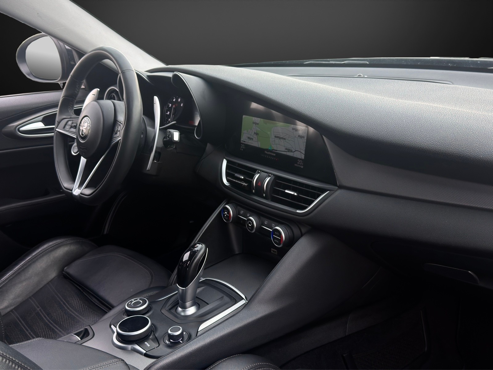 ALFA ROMEO Giulia 2.0 Veloce Q4 Automatic mit 280 PS * Ragazzon Sportauspuffanlage *-image-9