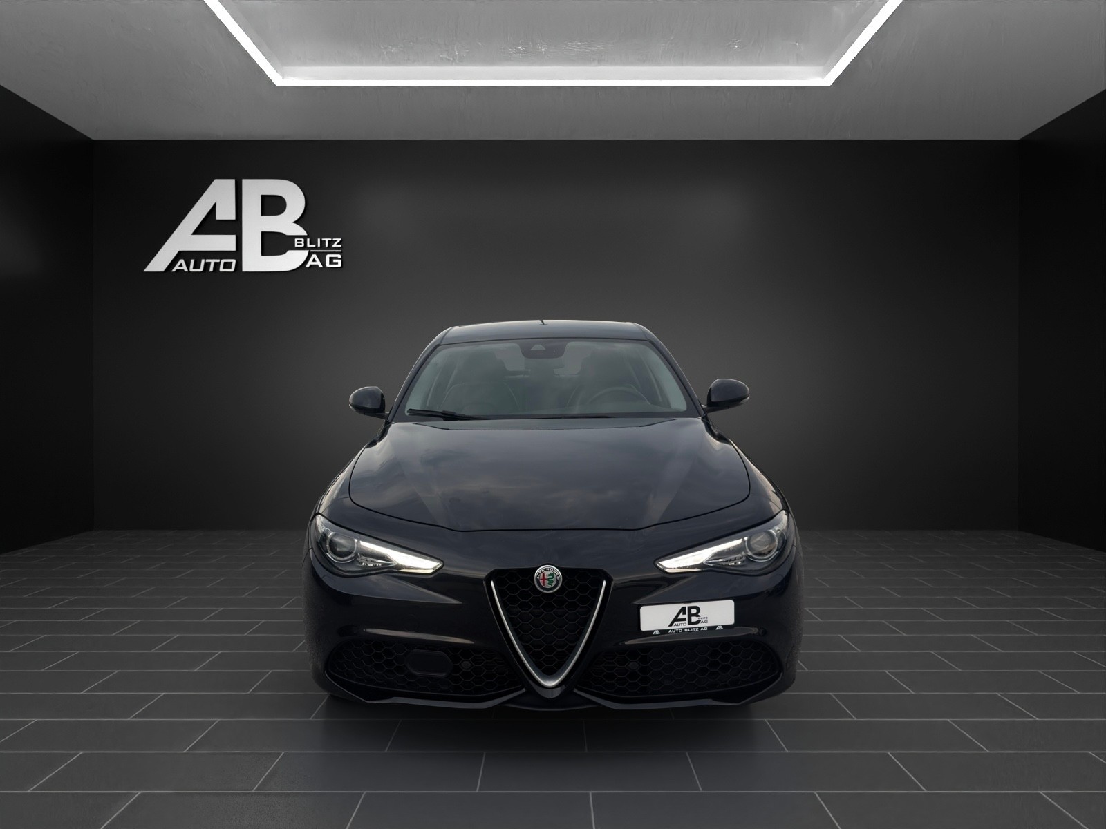 ALFA ROMEO Giulia 2.0 Veloce Q4 Automatic mit 280 PS * Ragazzon Sportauspuffanlage *-image-13
