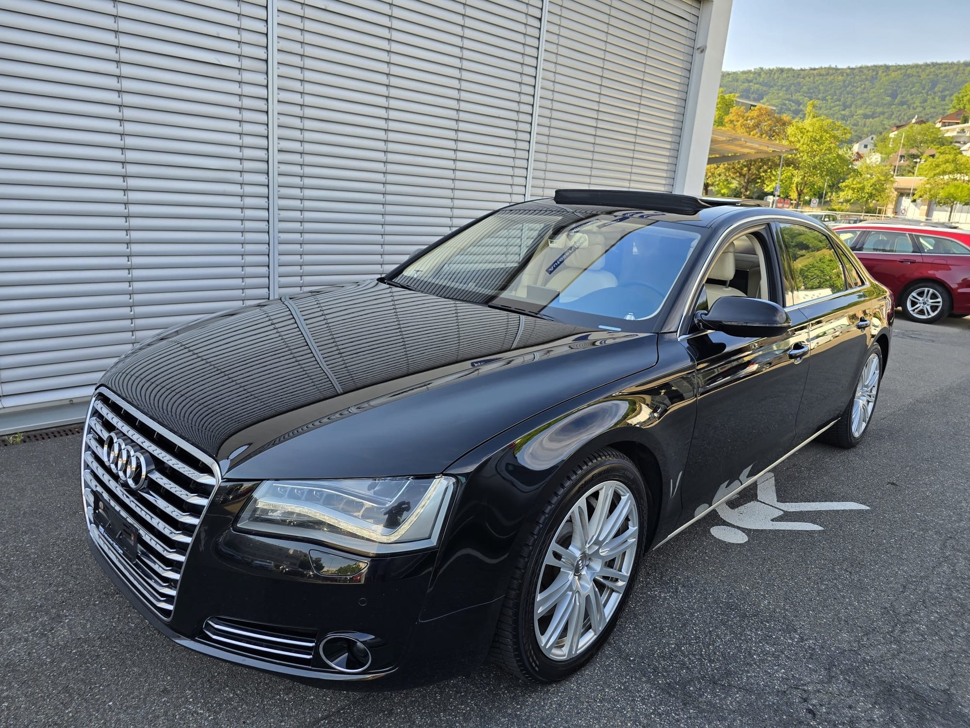 AUDI A8 L 4.0 TFSI-image-0