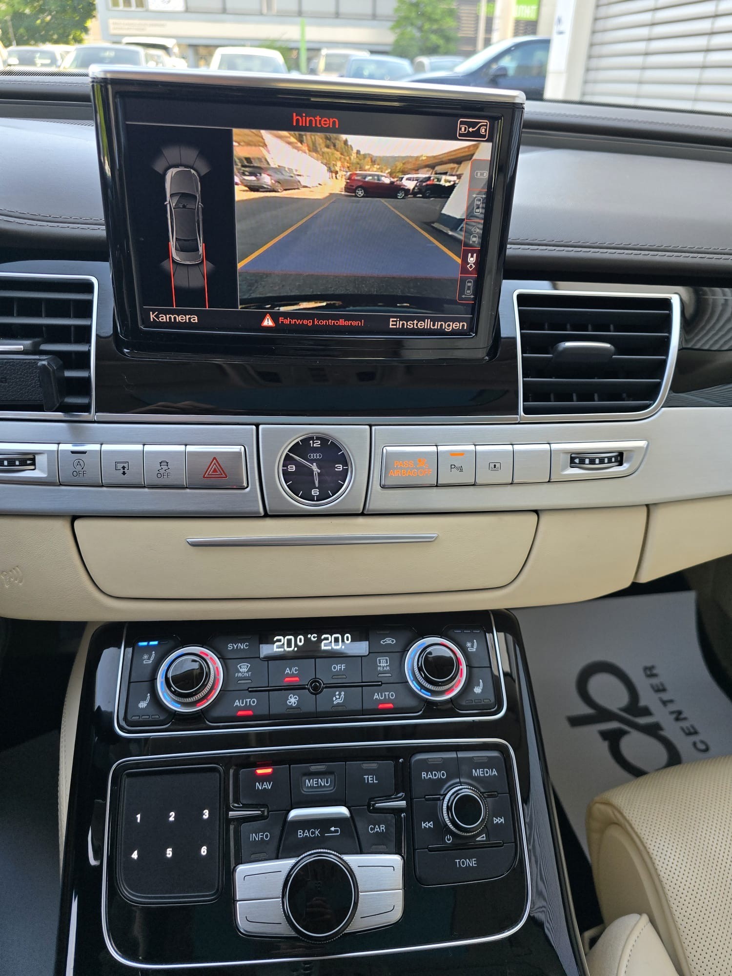 AUDI A8 L 4.0 TFSI-image-11