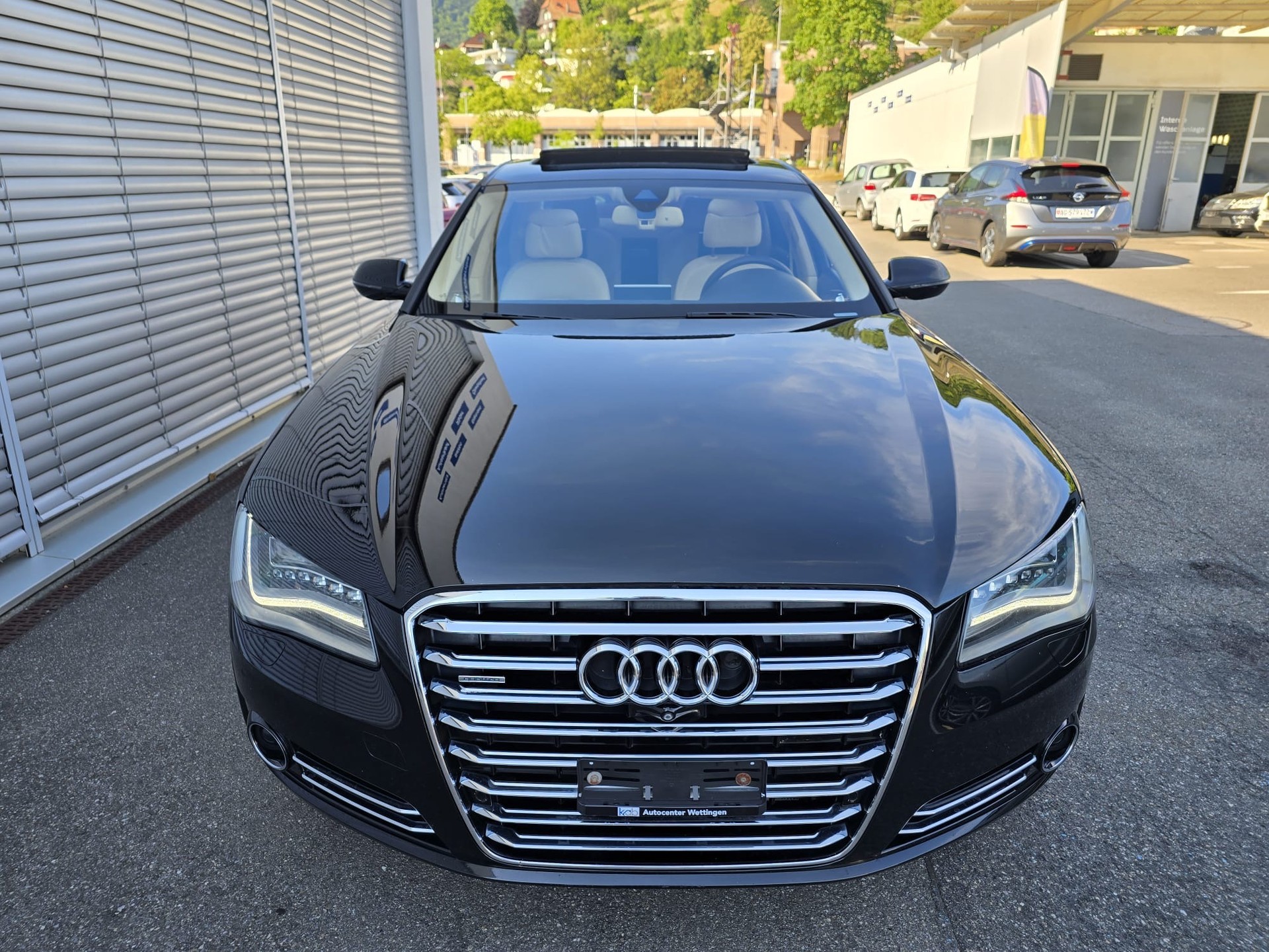 AUDI A8 L 4.0 TFSI-image-1