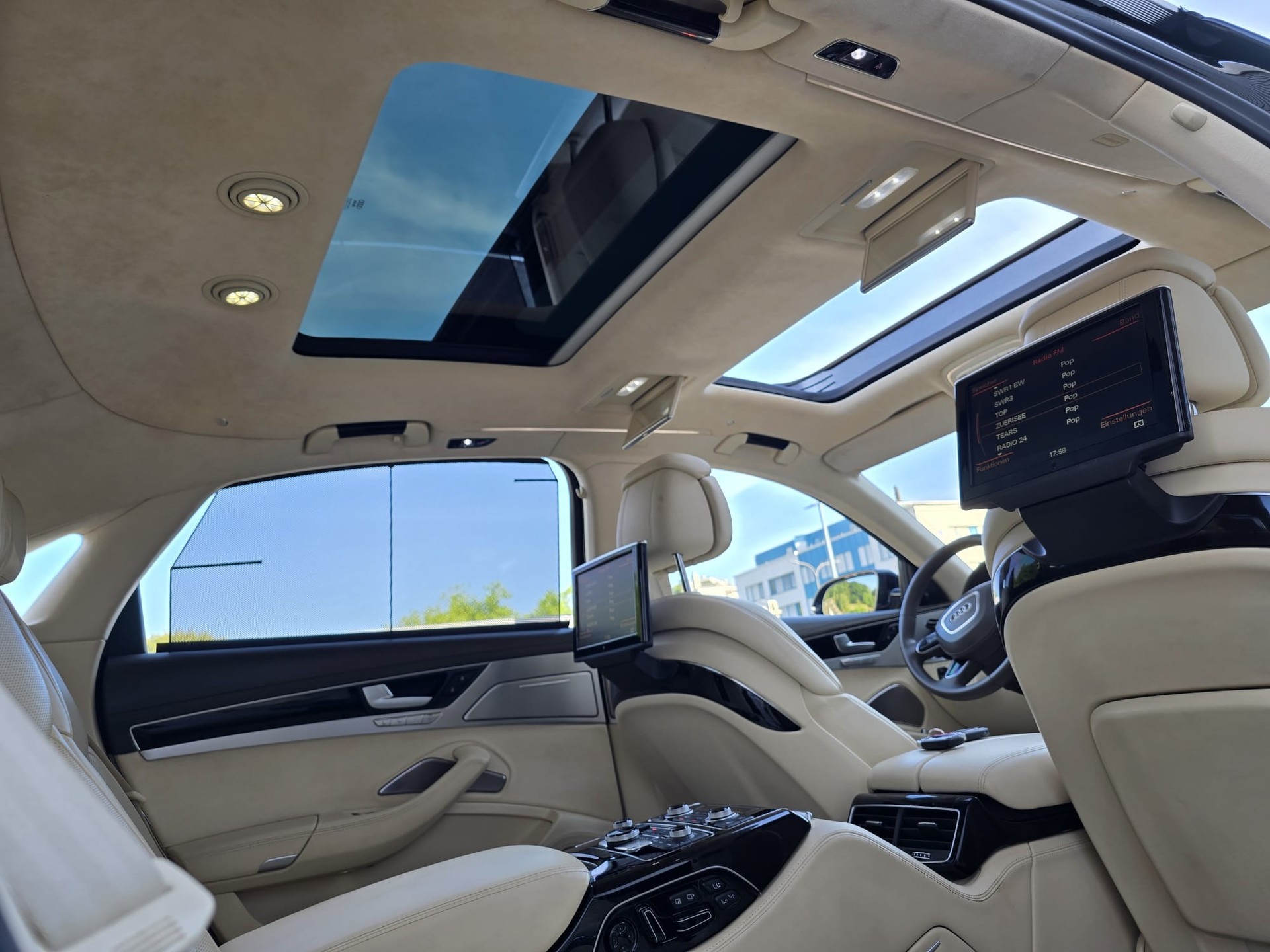 AUDI A8 L 4.0 TFSI-image-25