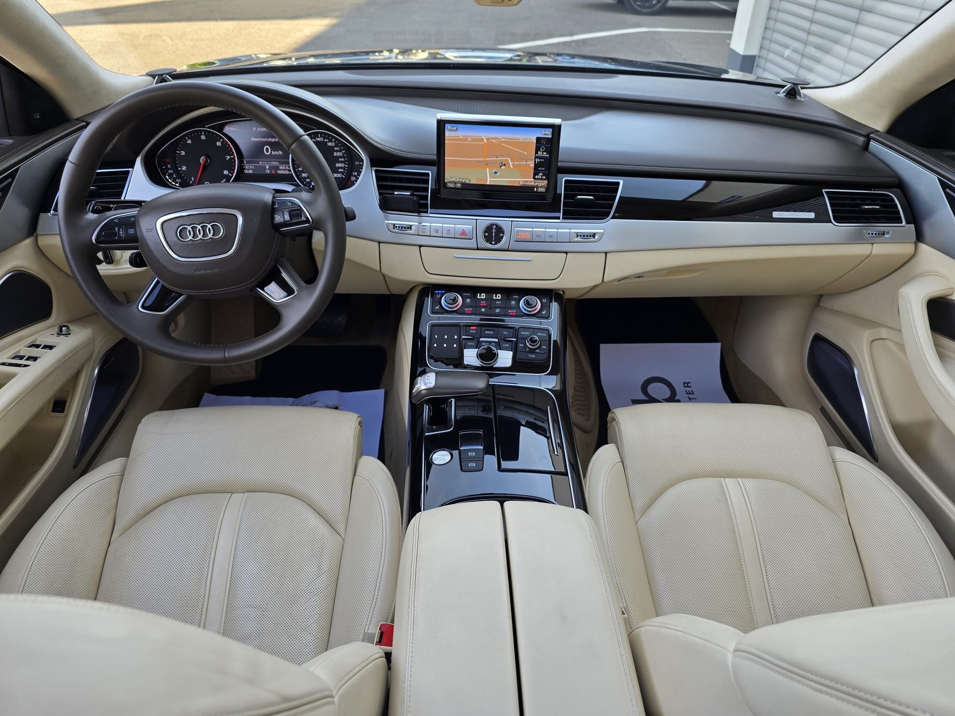 AUDI A8 L 4.0 TFSI-image-7