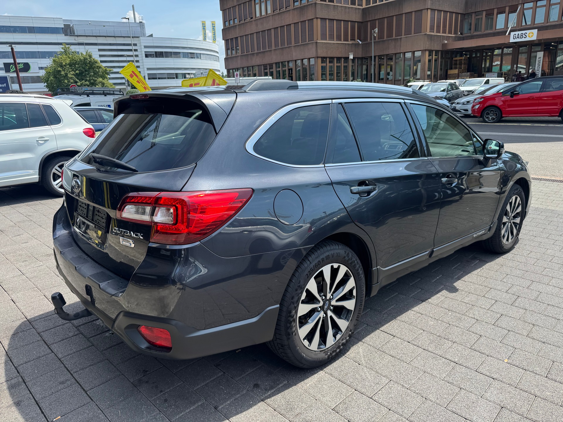 SUBARU Outback 2.0D Swiss AWD-image-1