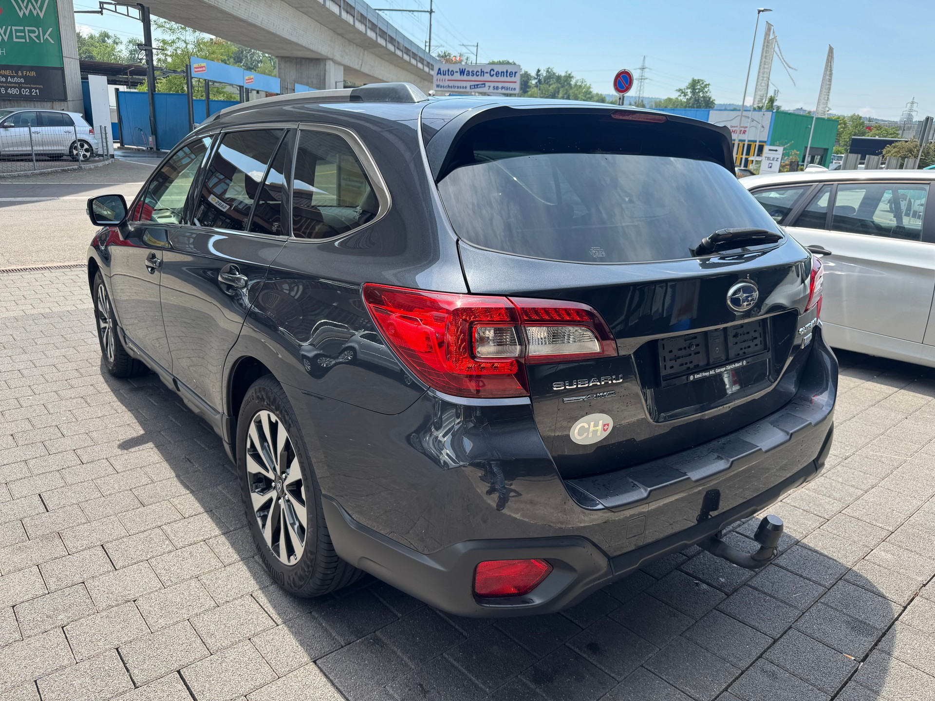 SUBARU Outback 2.0D Swiss AWD-image-4