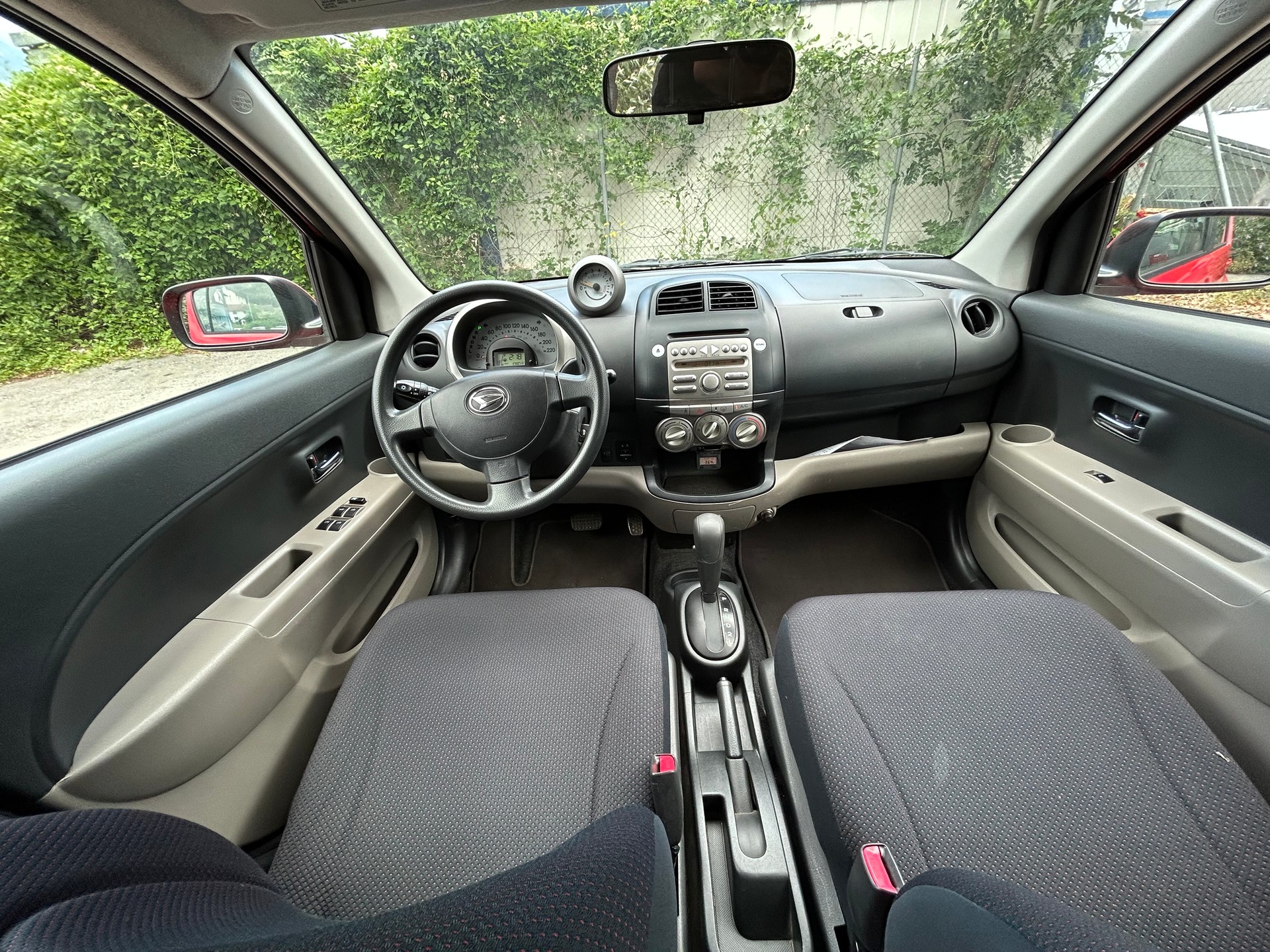 DAIHATSU Sirion 1.3 S eco-4WD Automatik-image-8