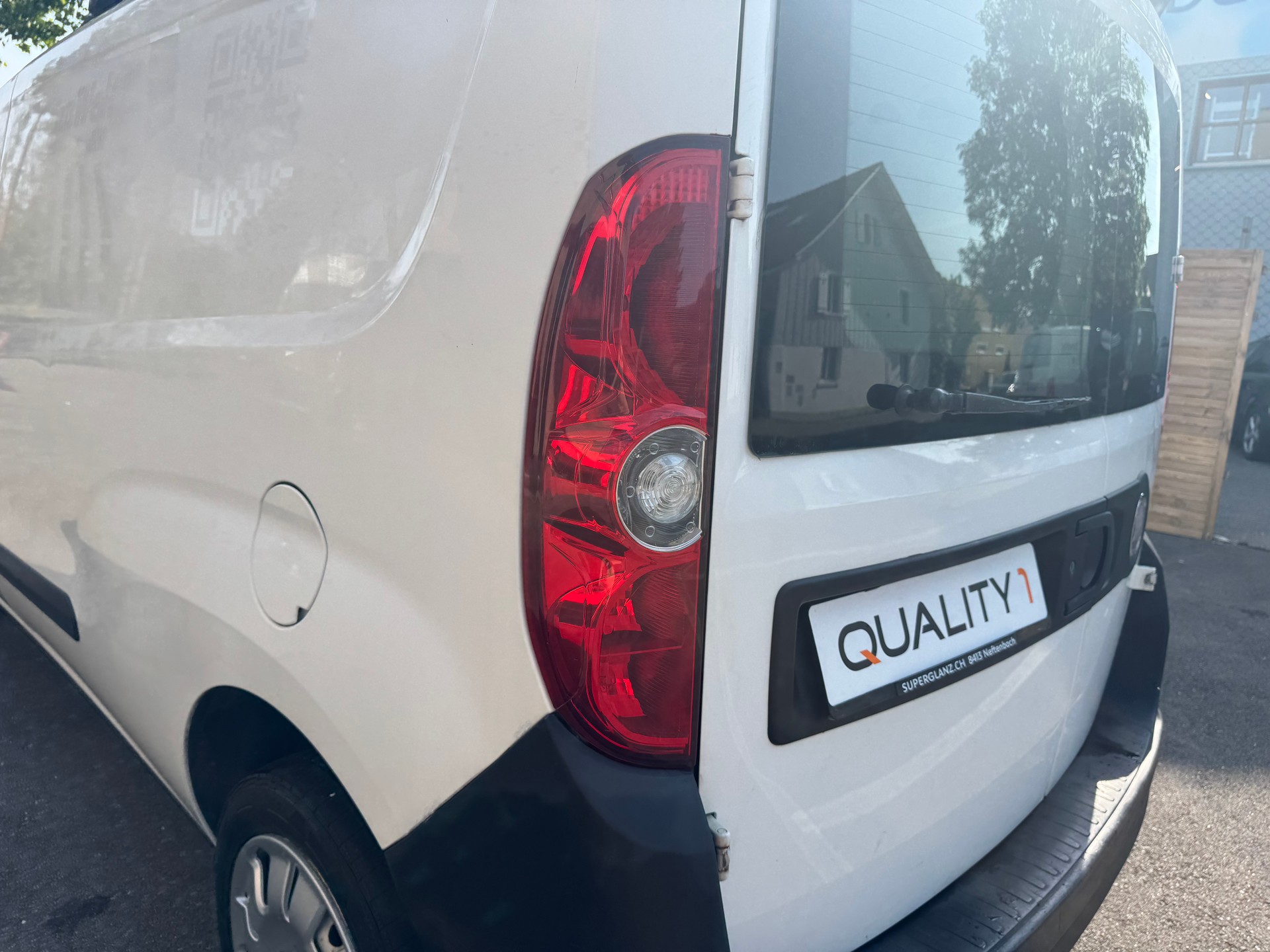FIAT Doblò 1.4 16V Cargo Swiss-image-17