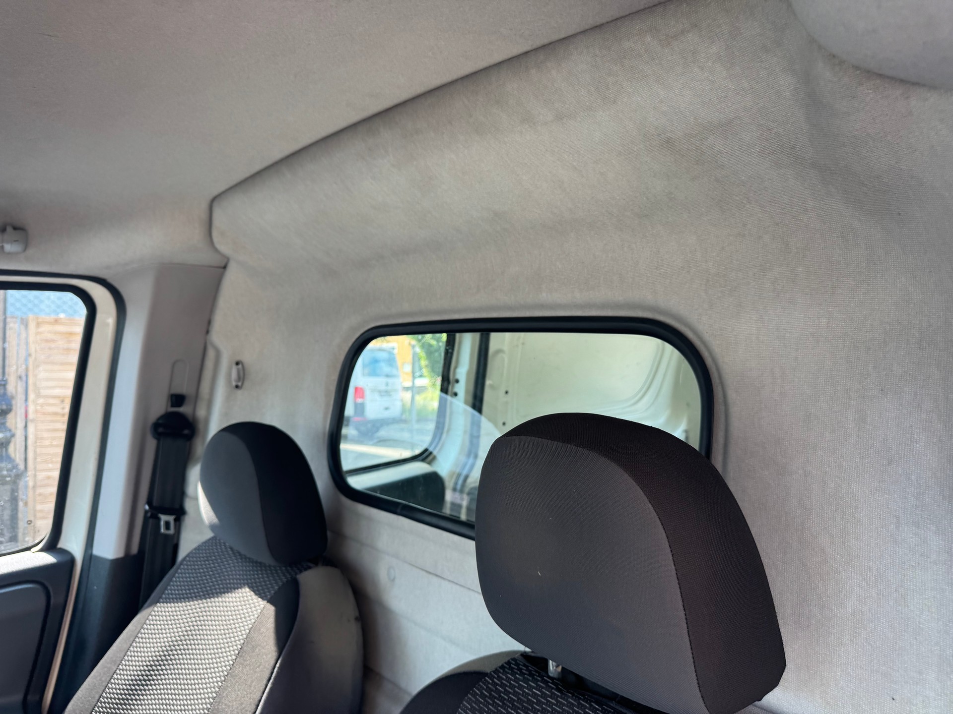FIAT Doblò 1.4 16V Cargo Swiss-image-12