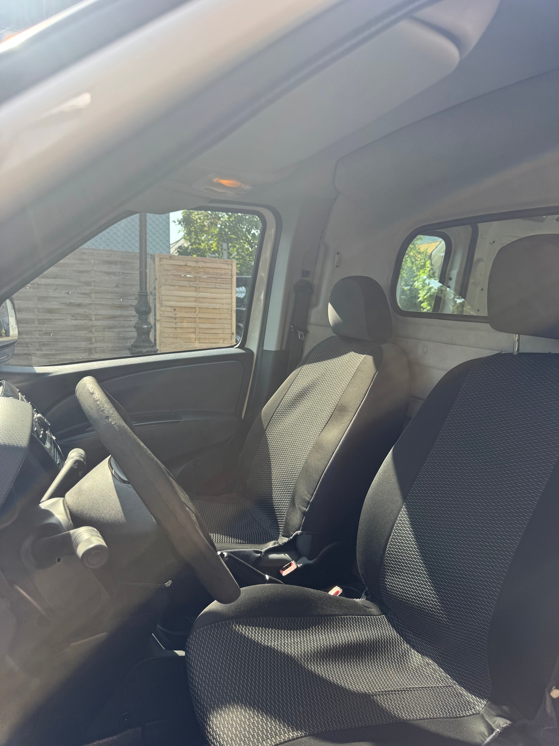 FIAT Doblò 1.4 16V Cargo Swiss-image-7