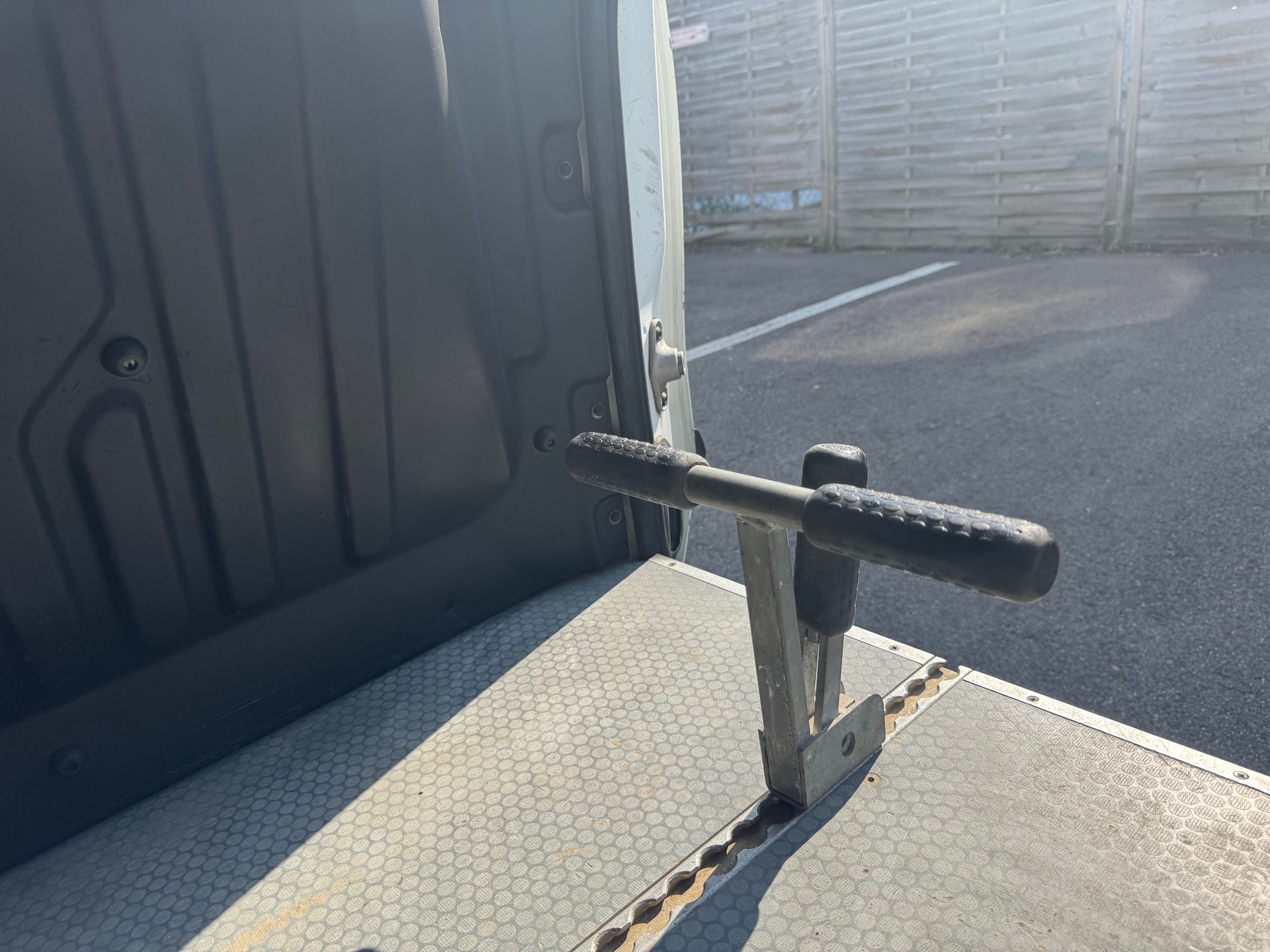 FIAT Doblò 1.4 16V Cargo Swiss-image-15