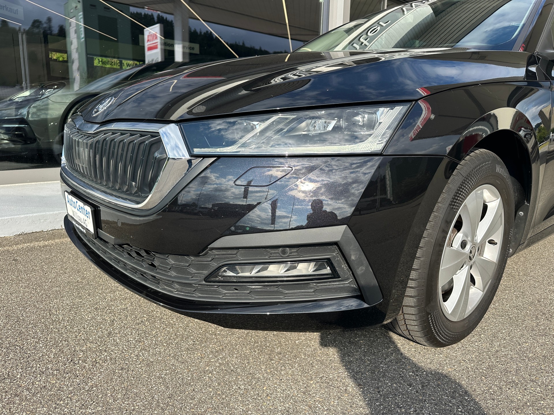 SKODA Octavia Combi 2.0 TDI DSG Ambition 4x4-image-11