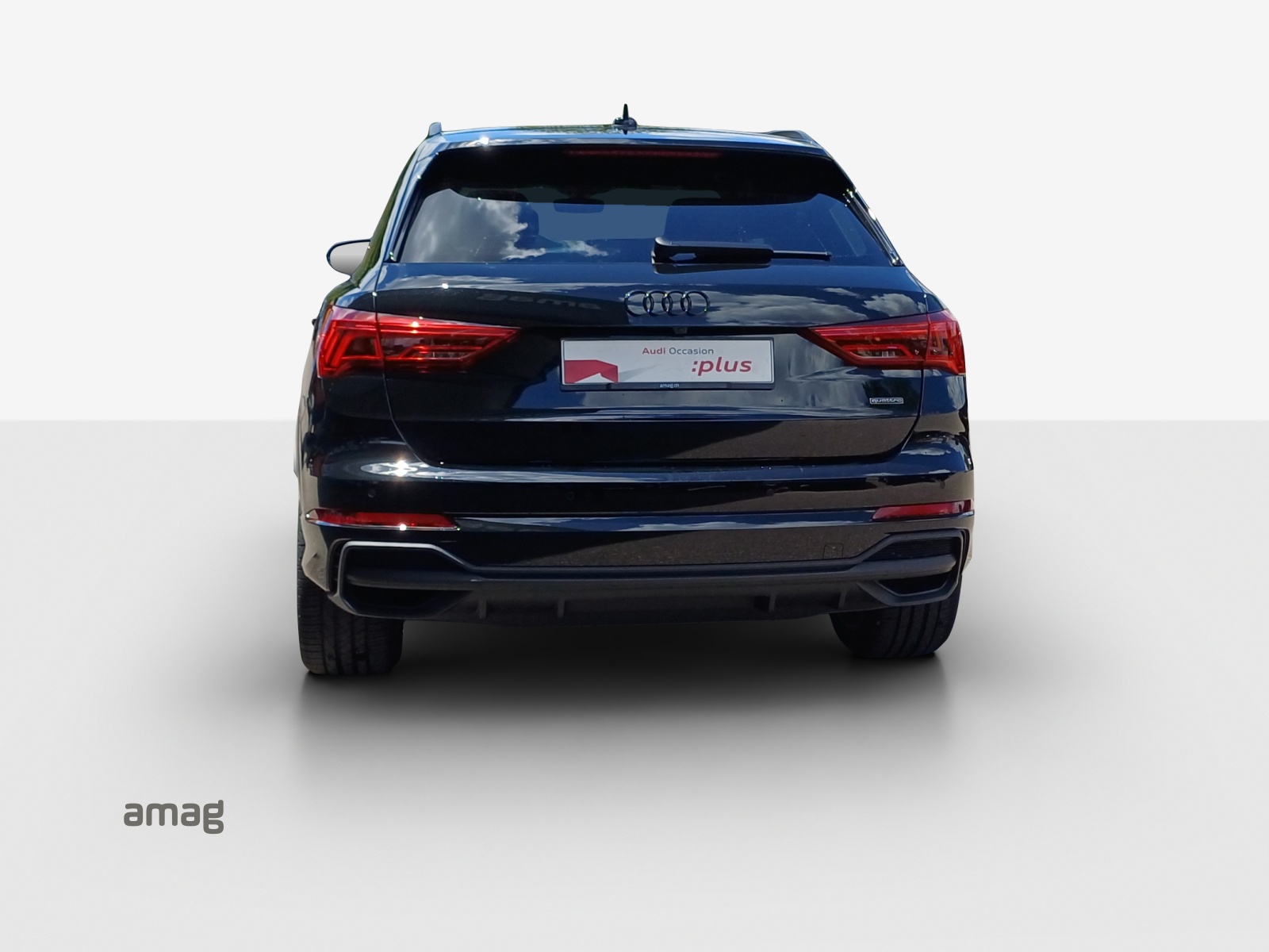 AUDI Q3 Sportback 45 TFSI S line quattro S-tronic-image-3