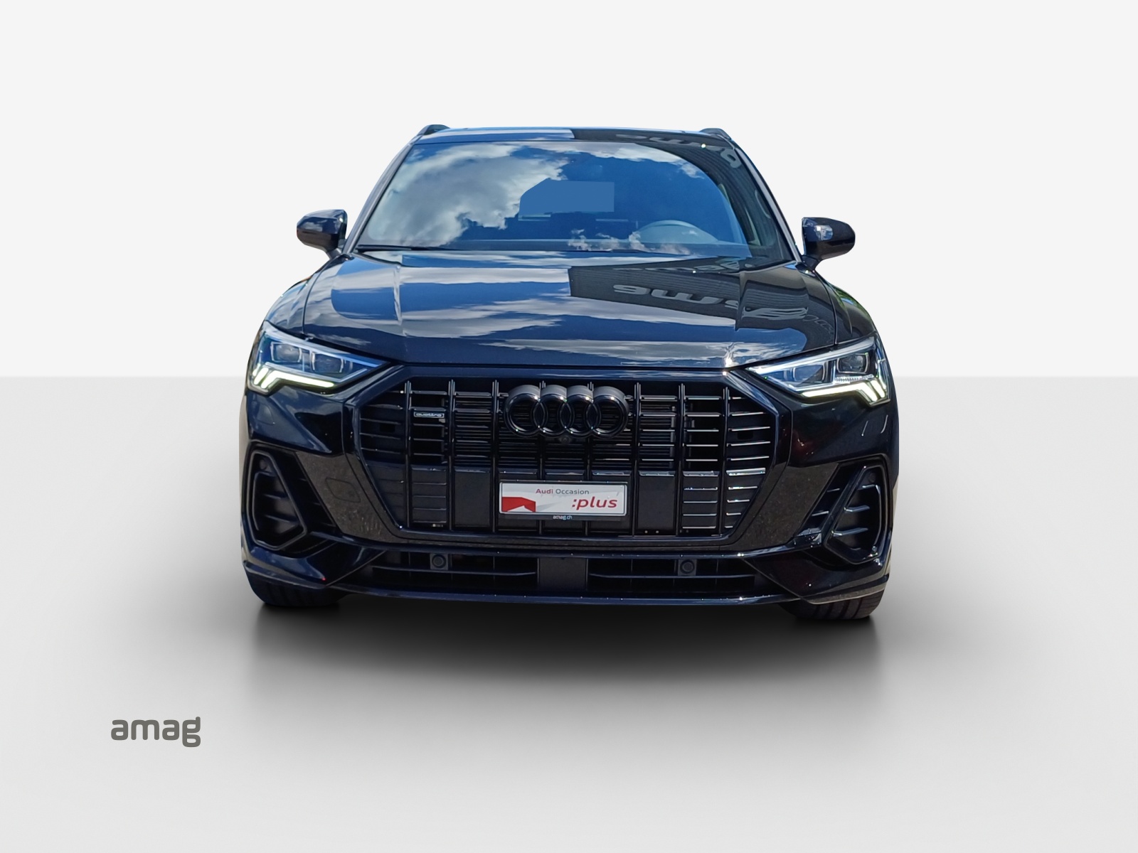 AUDI Q3 45 TFSI S line quattro S-tronic-image-6