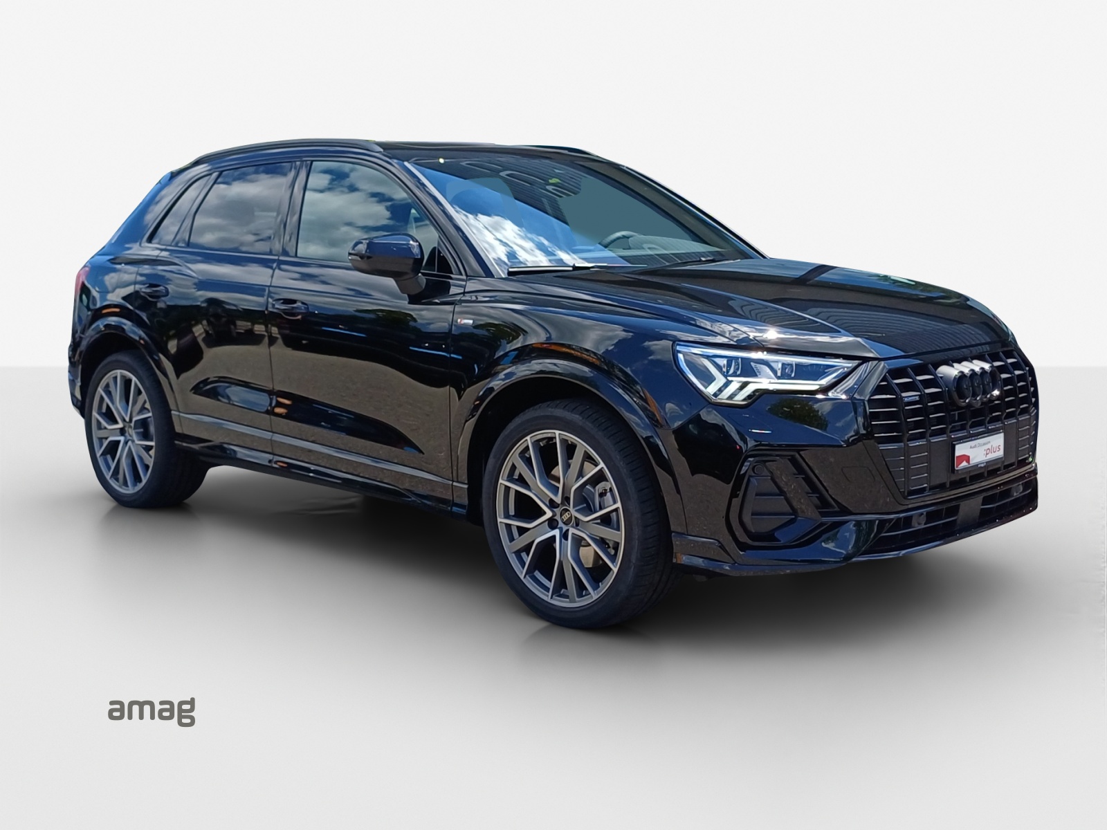 AUDI Q3 Sportback 45 TFSI S line quattro S-tronic-image-5
