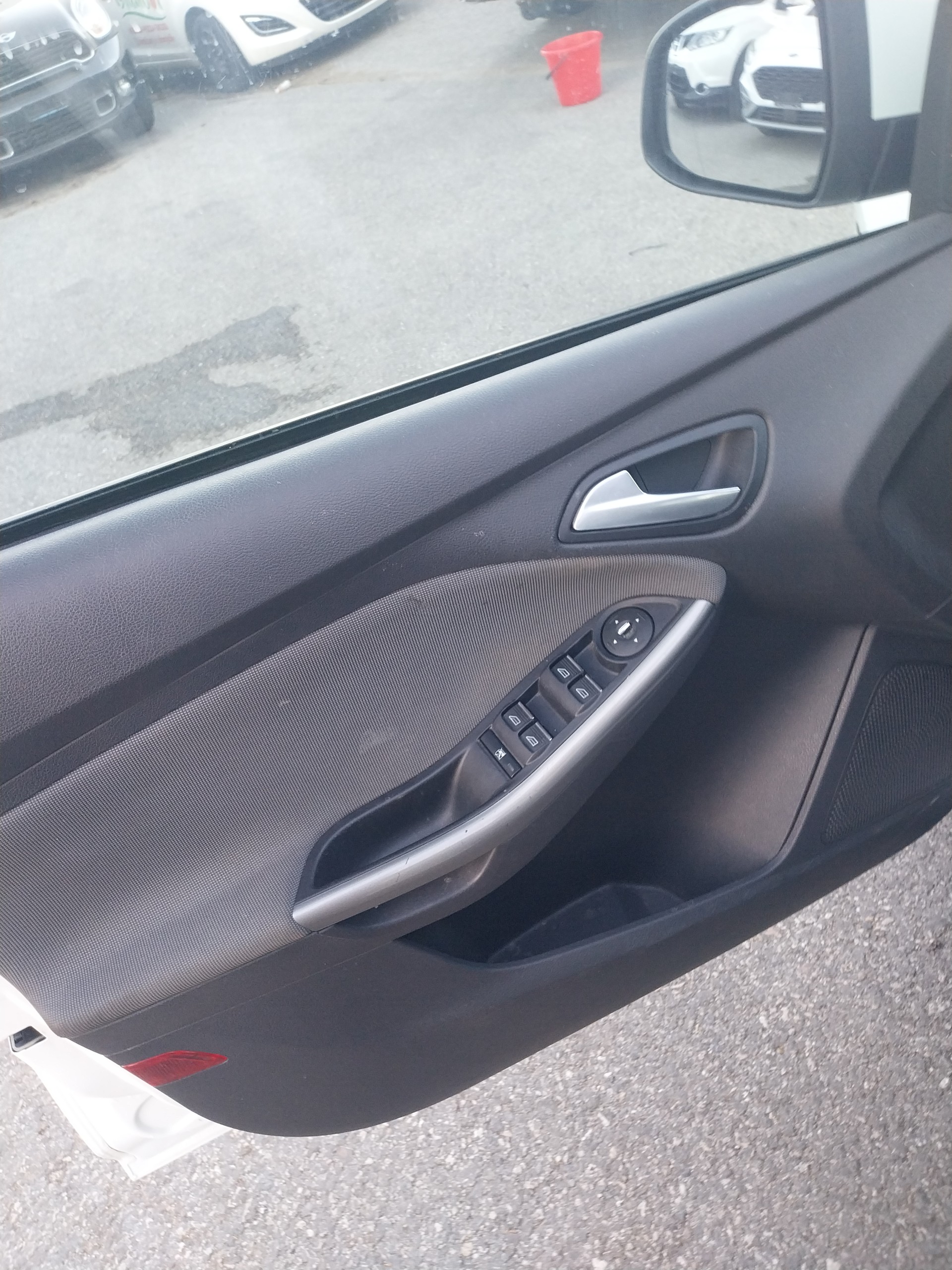 FORD Focus 1.6 TDCi Trend-image-10