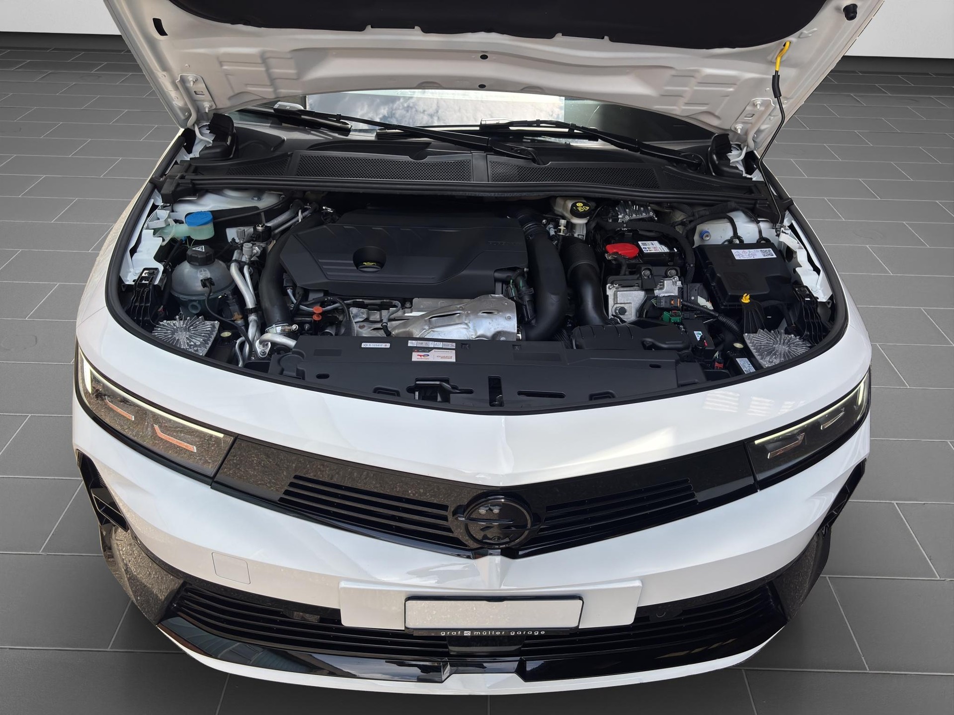 OPEL Astra Sports Tourer 1.6 T PHEV 225 GSe-image-10