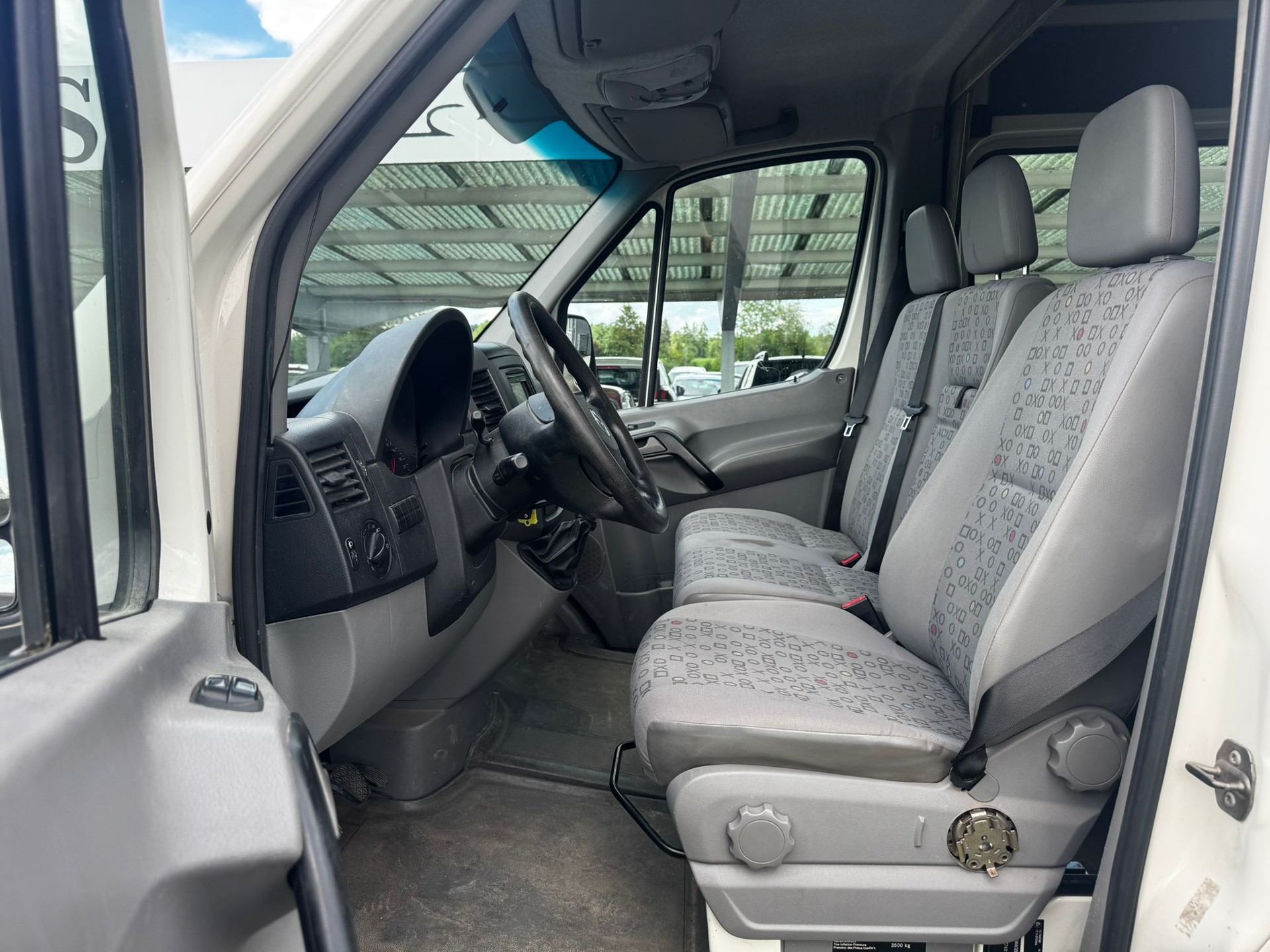 VW Crafter 35 2.5 TDI 164 PS-image-7