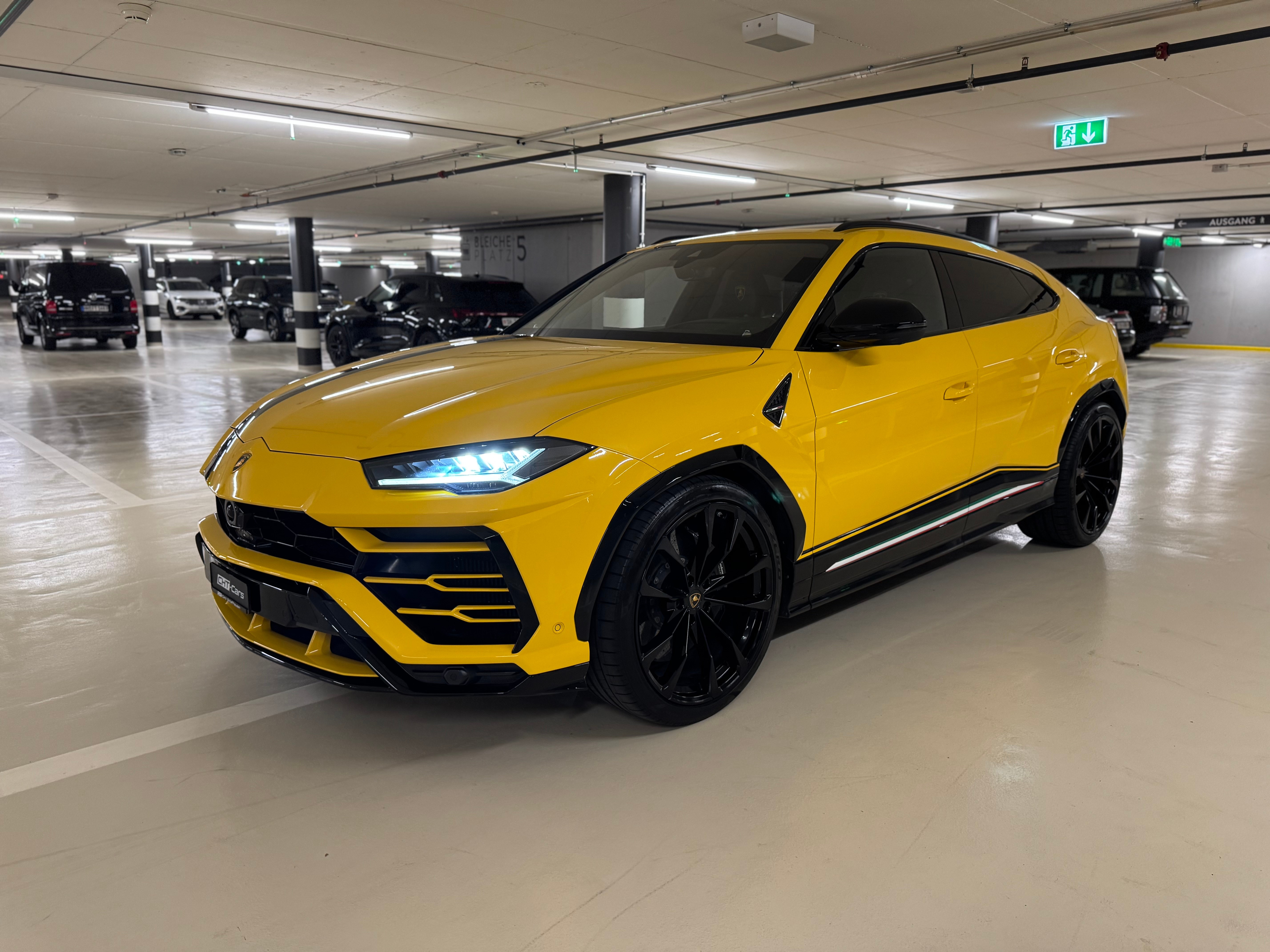 Car photo