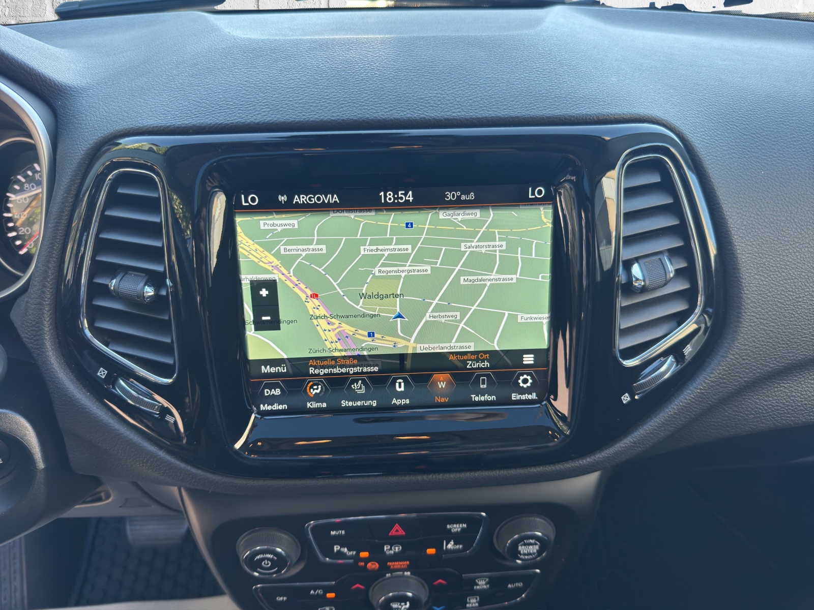 JEEP Compass 1.4 Turbo Limited AWD 9ATX-image-17