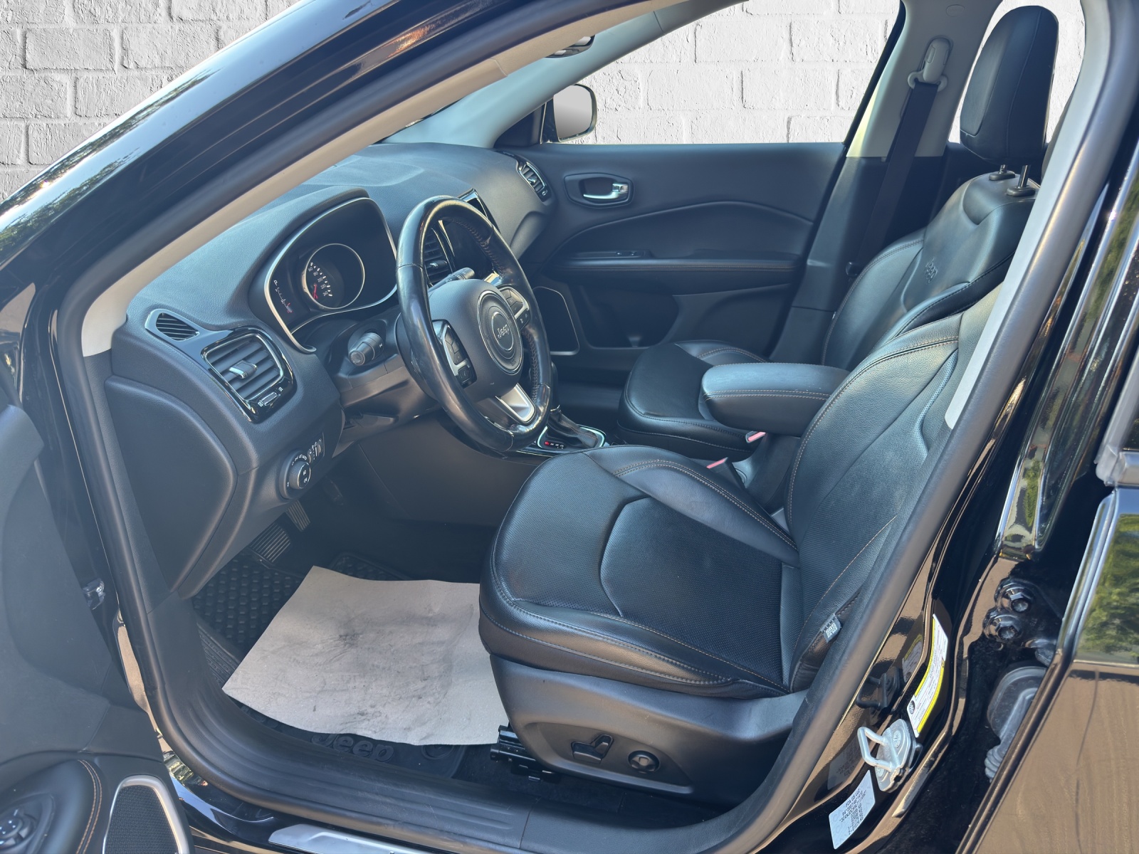 JEEP Compass 1.4 Turbo Limited AWD 9ATX-image-8
