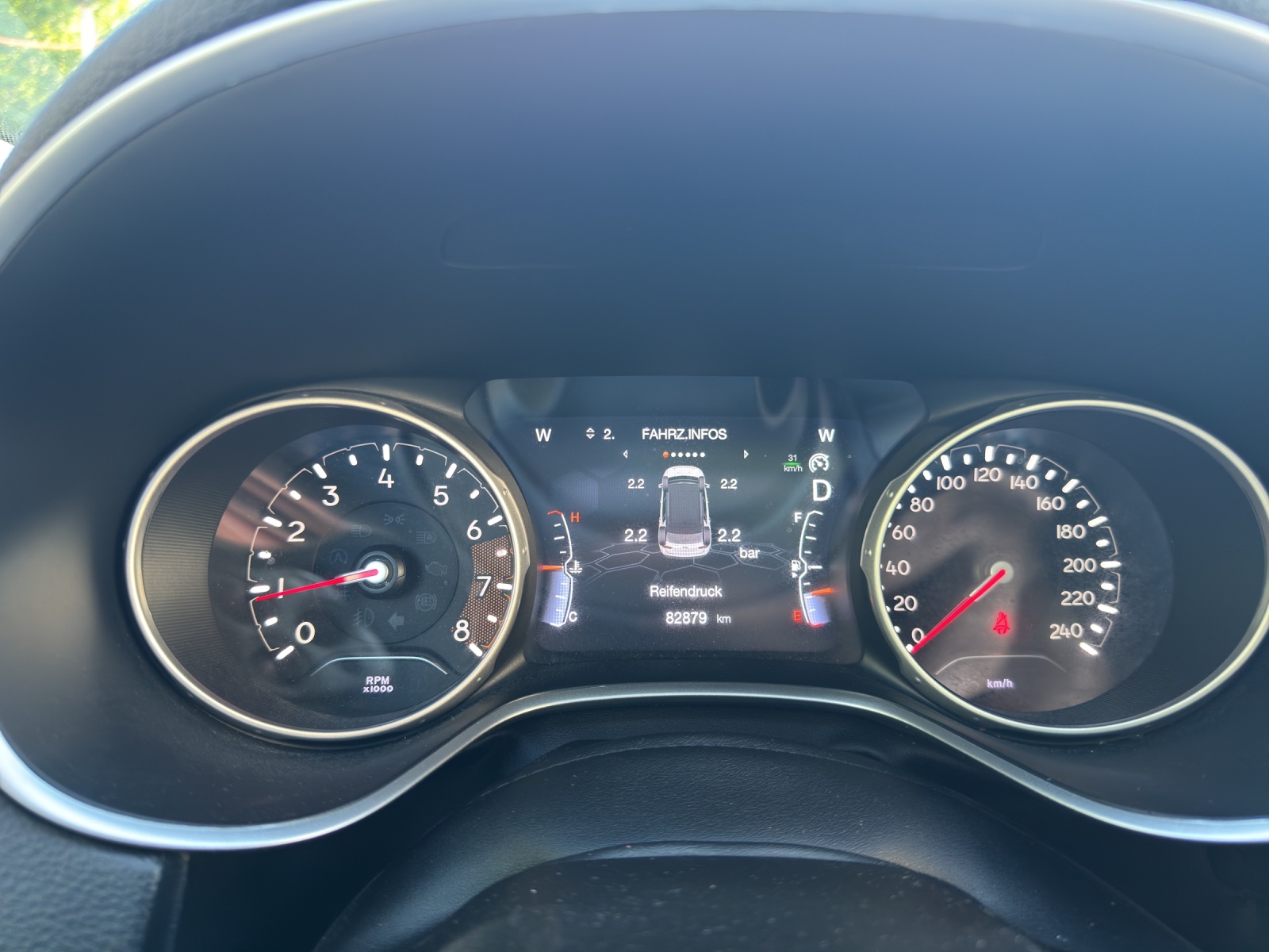JEEP Compass 1.4 Turbo Limited AWD 9ATX-image-13