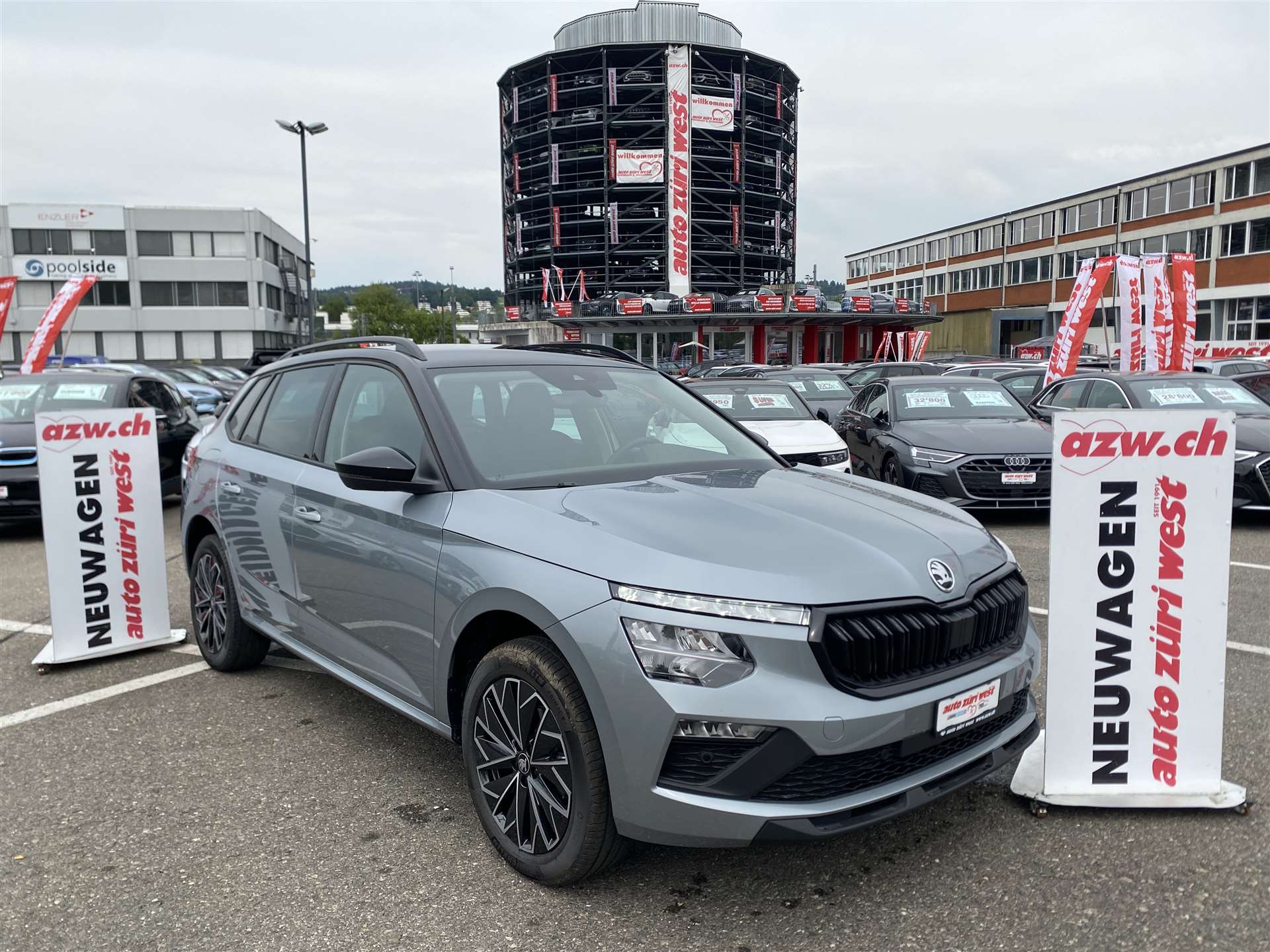 SKODA Kamiq 1.0 TSi Selection Black DSG-Automat-image-0
