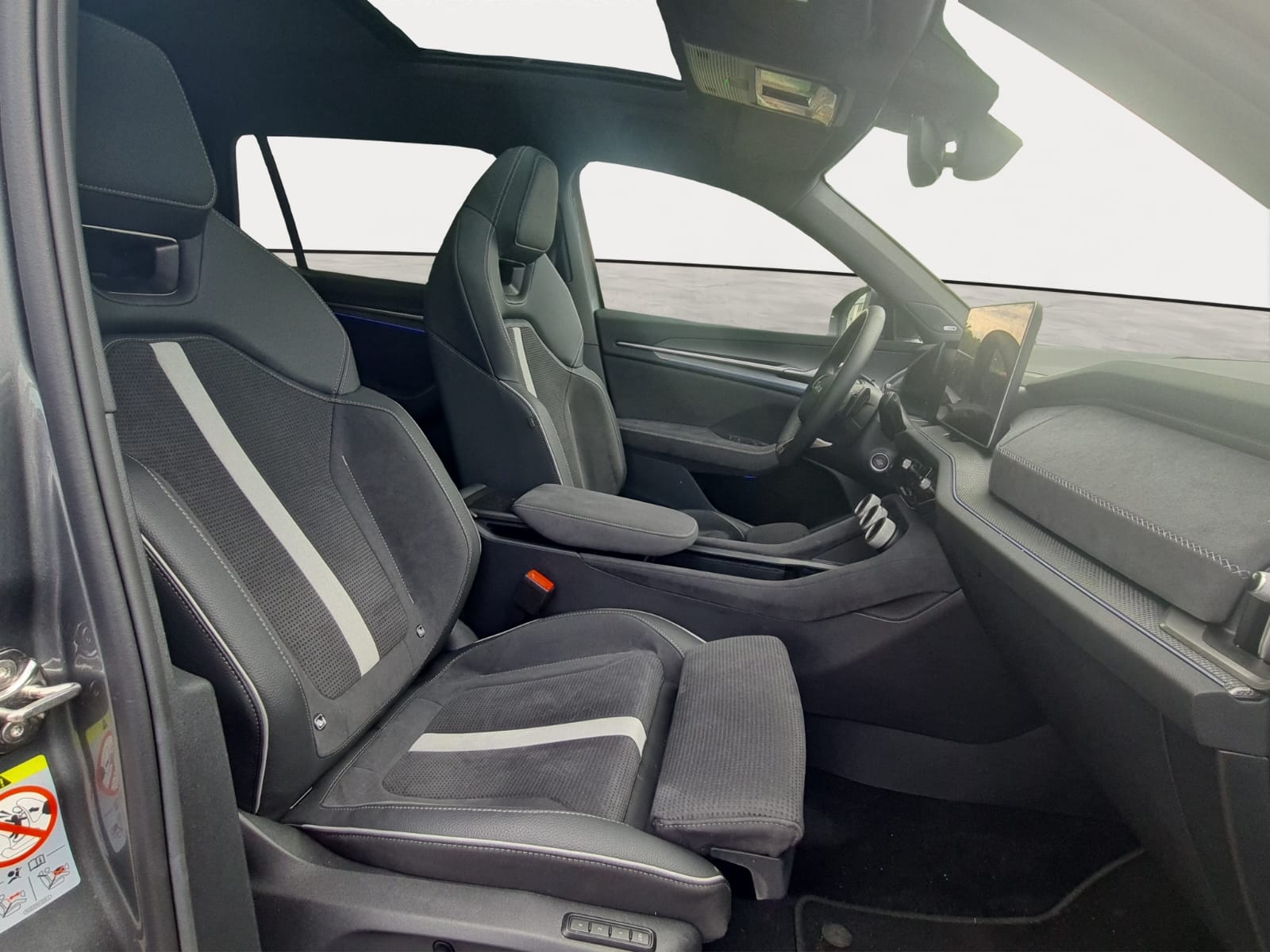 SKODA Kodiaq 2.0 TDI Sportline-image-13