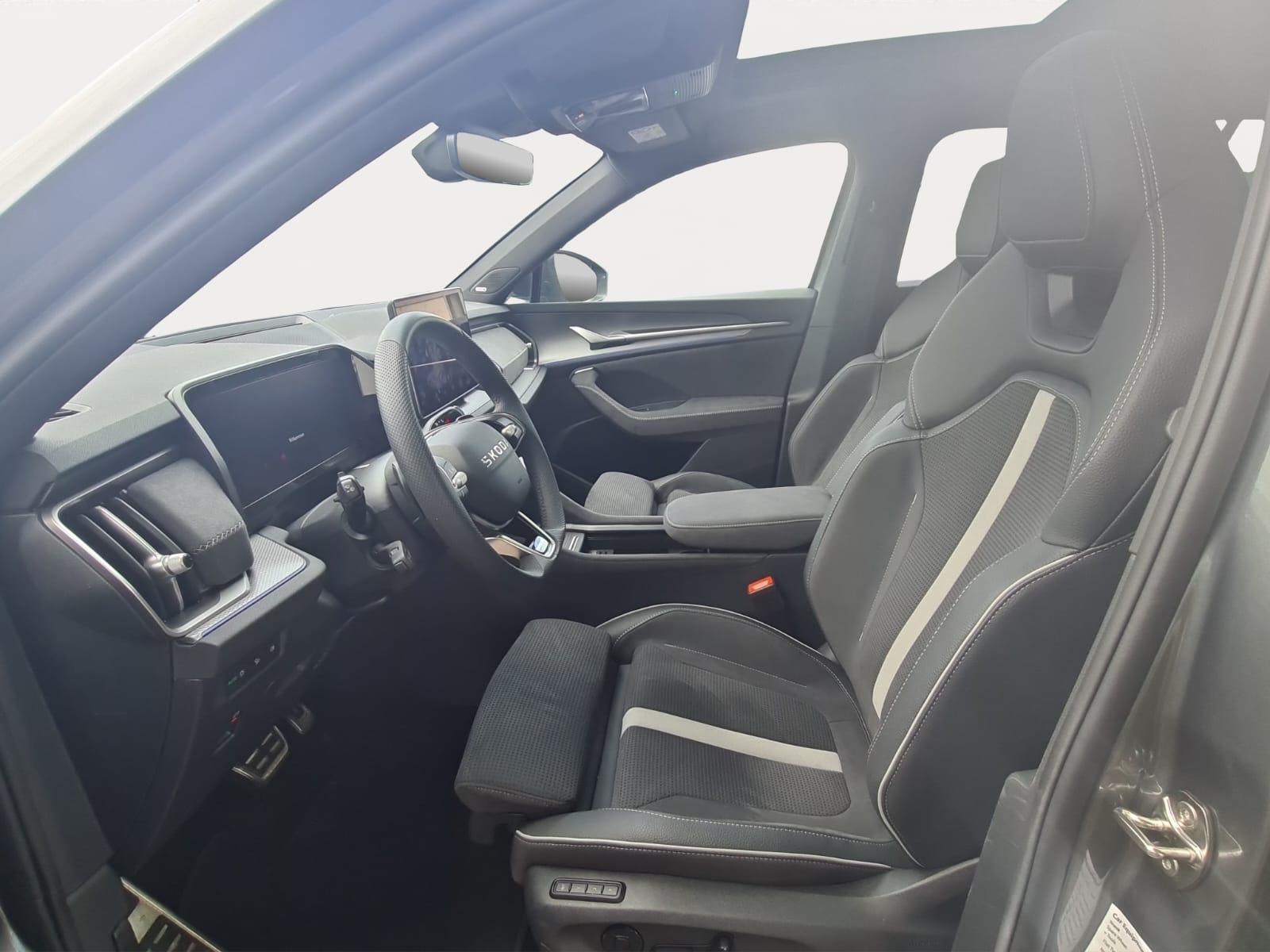 SKODA Kodiaq 2.0 TDI Sportline-image-12